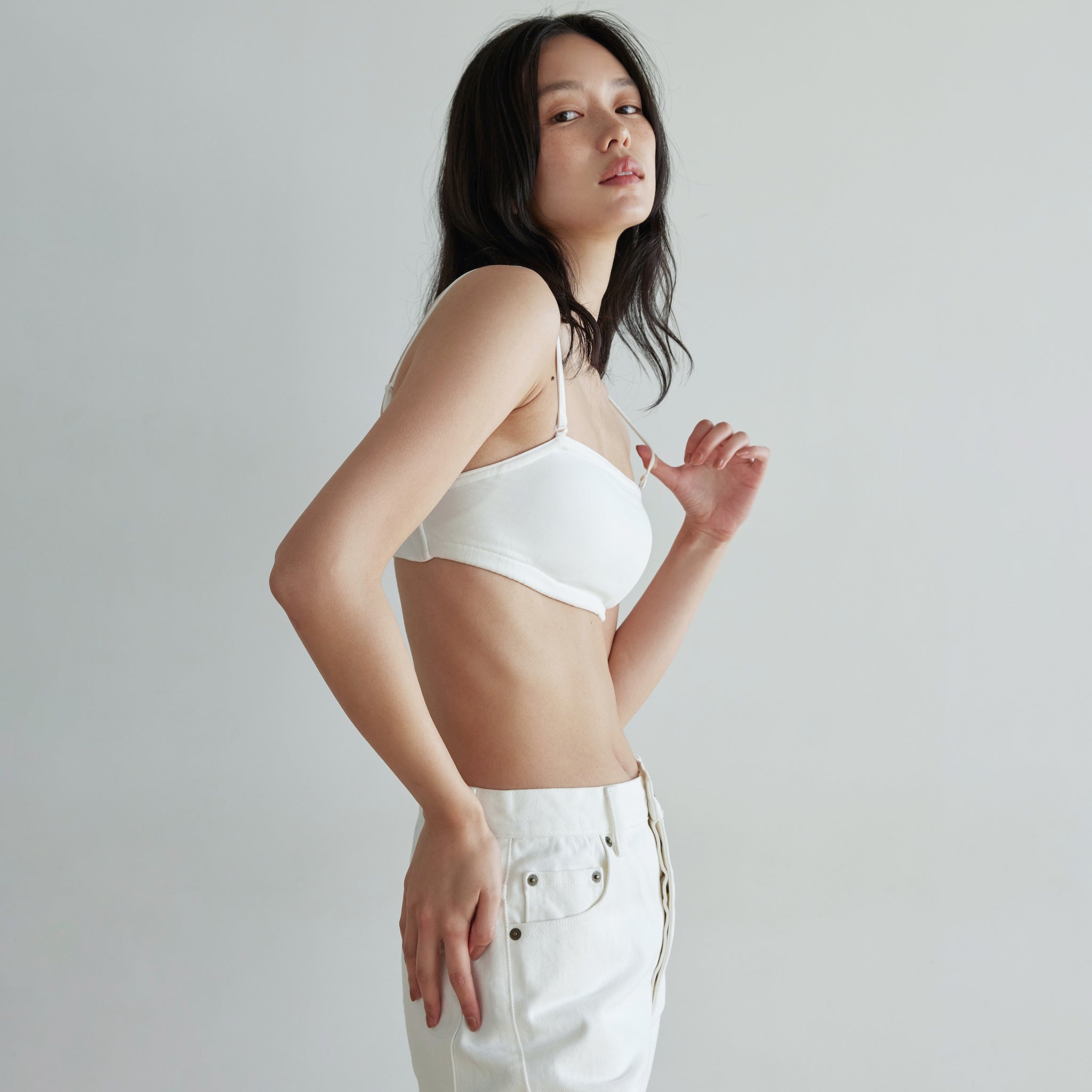 Slim Shoulder Smooth Bra