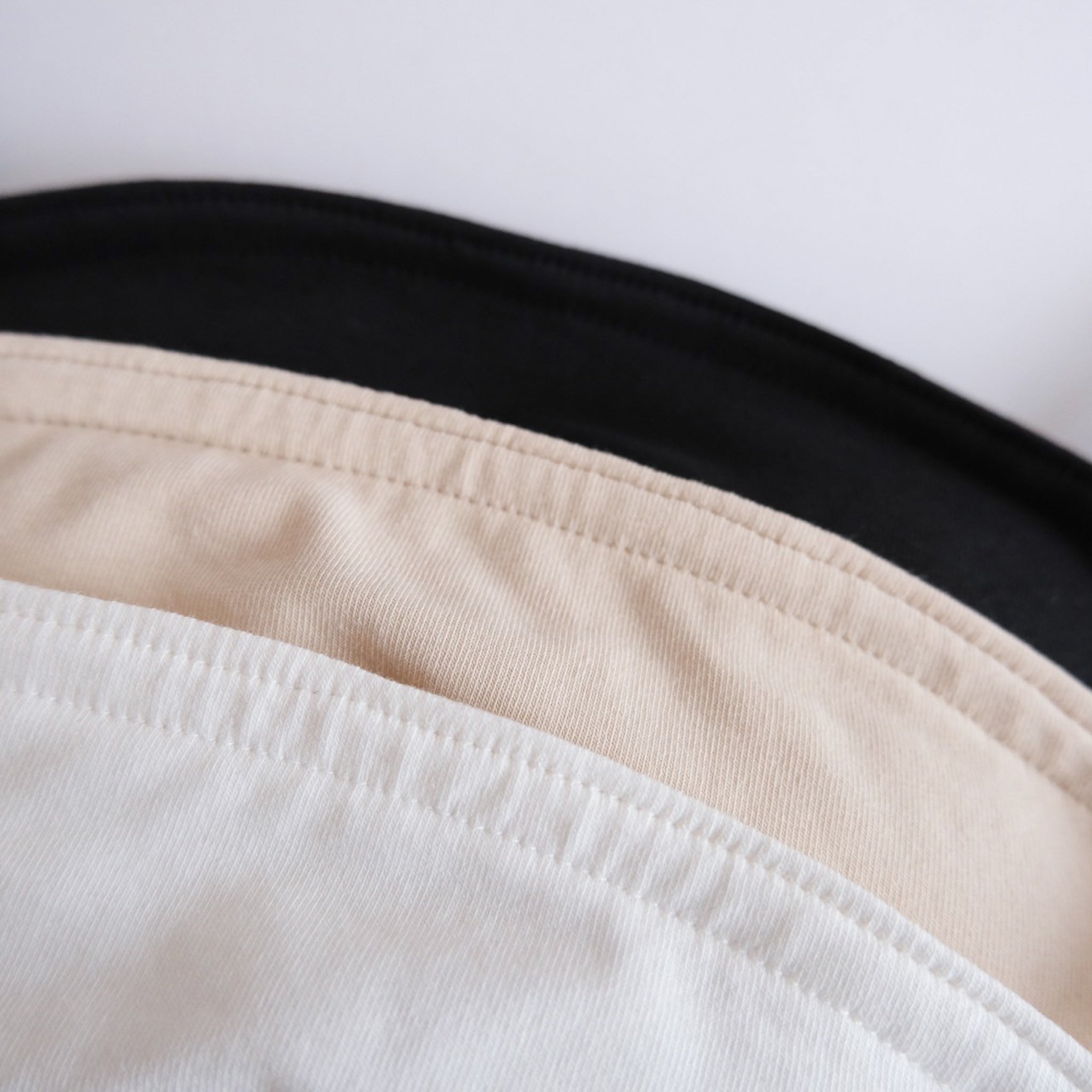 Slim Shoulder Smooth Bra