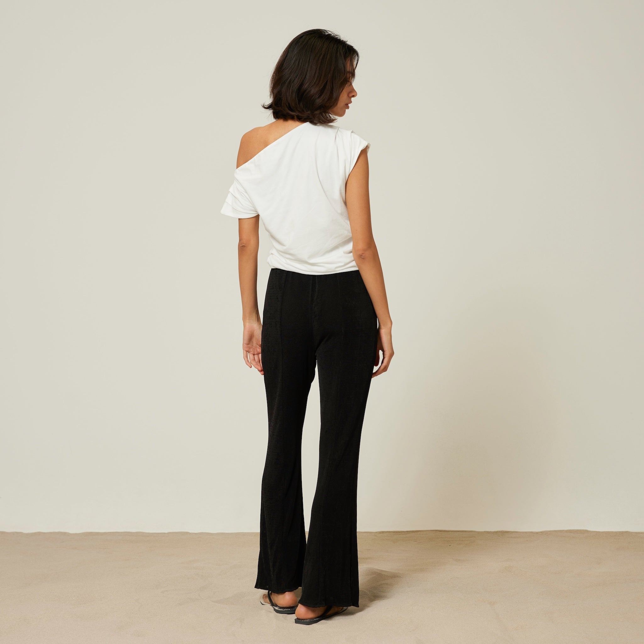 BACKスリットGLOSS RIBパンツ