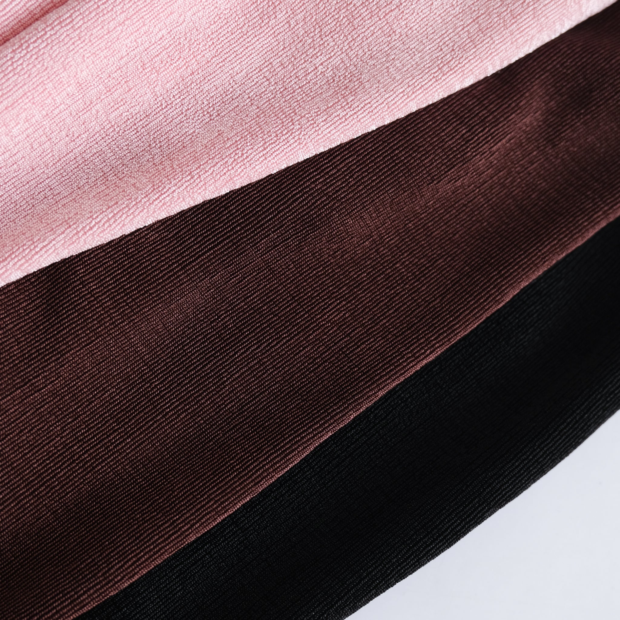 BACKスリットGLOSS RIBパンツ