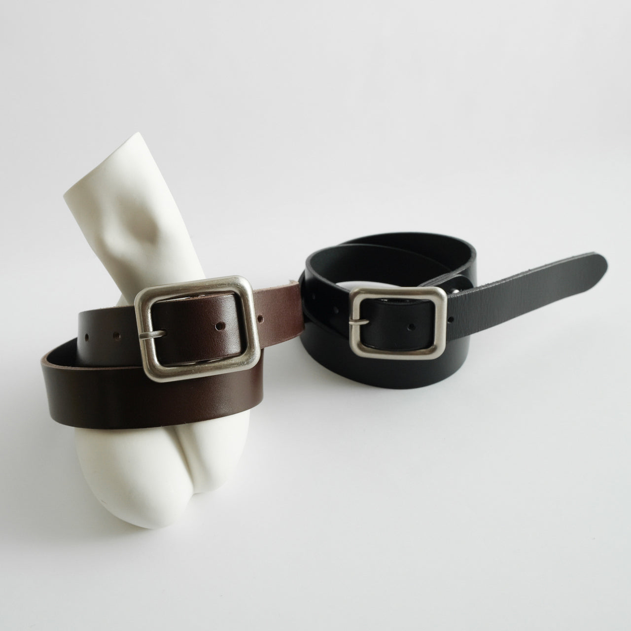 SQUARE BUCKLE LEATHER BELT