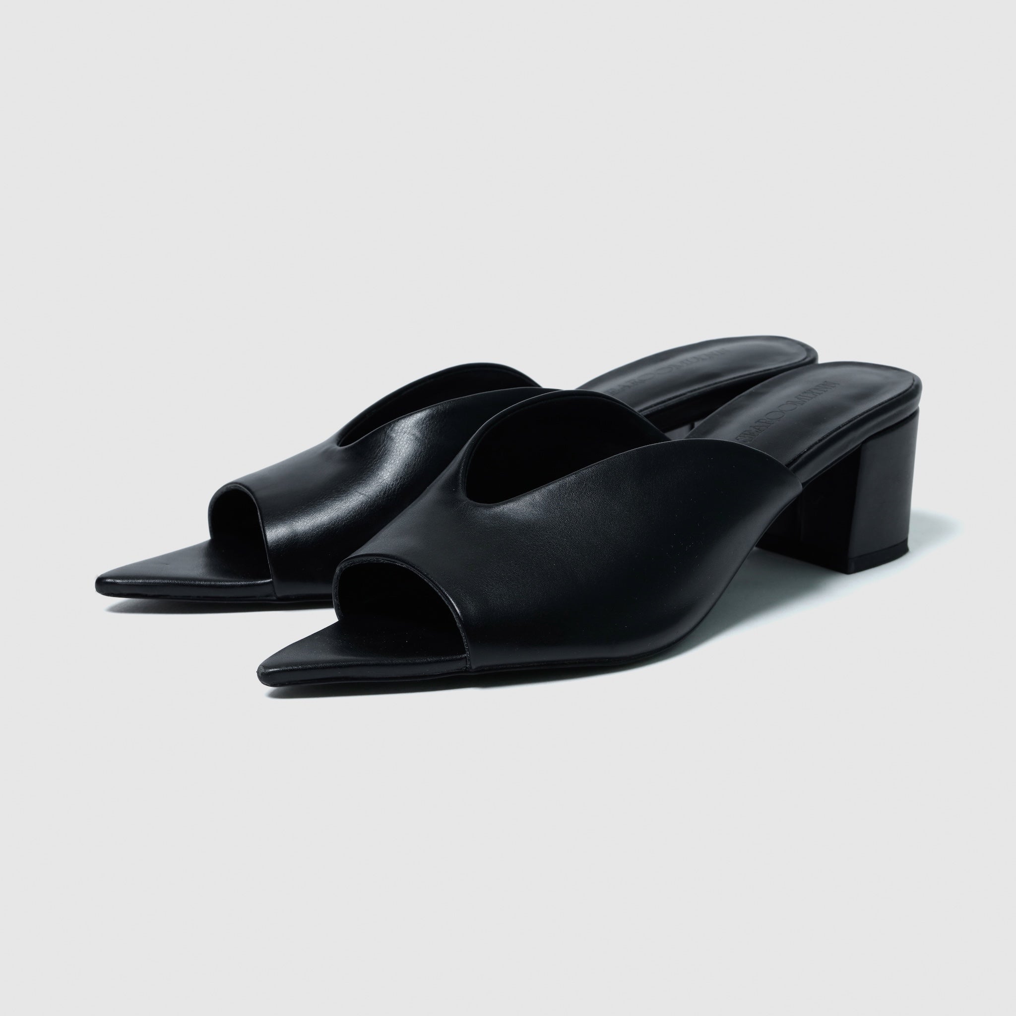 Curve Line Sandals
