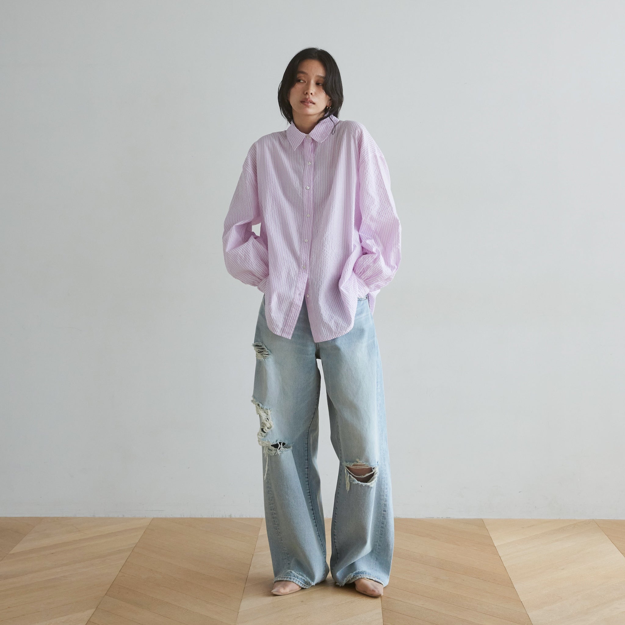 Seersuckerルーズストライプシャツ