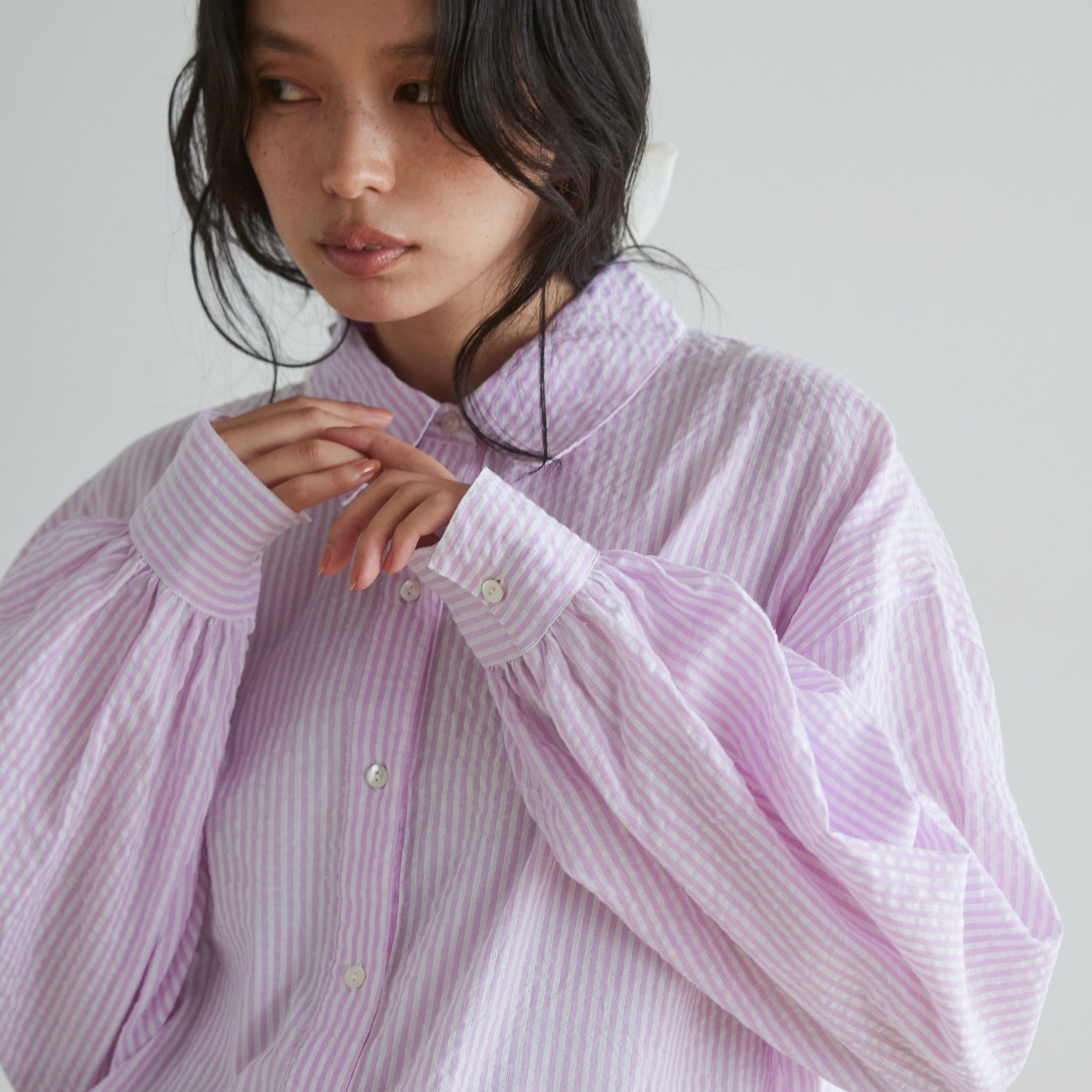 Seersuckerルーズストライプシャツ