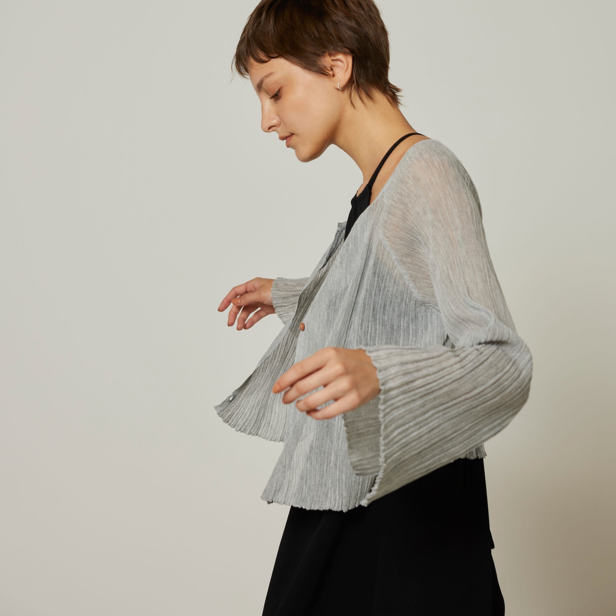 LightシアーランダムRIBショートカーデ