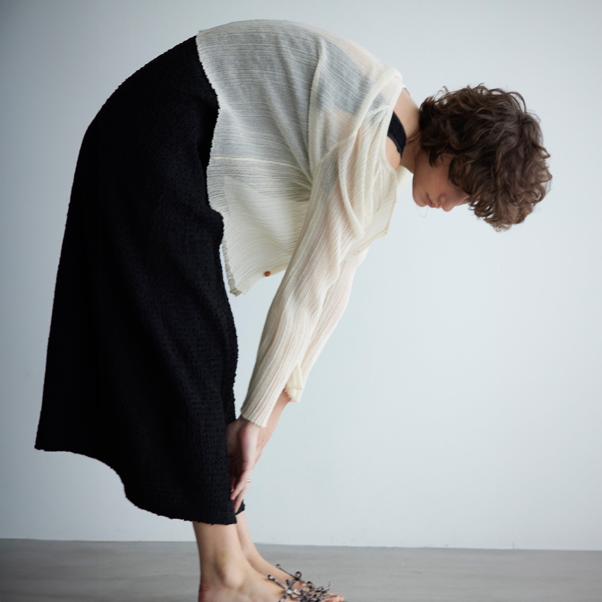 LightシアーランダムRIBショートカーデ