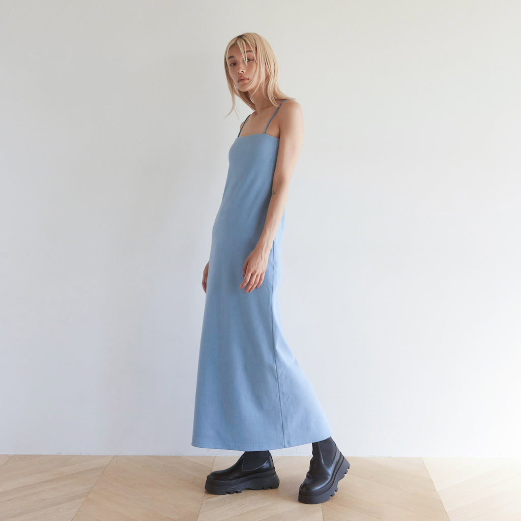 パッドinスパゲッティフレアラインドレス 