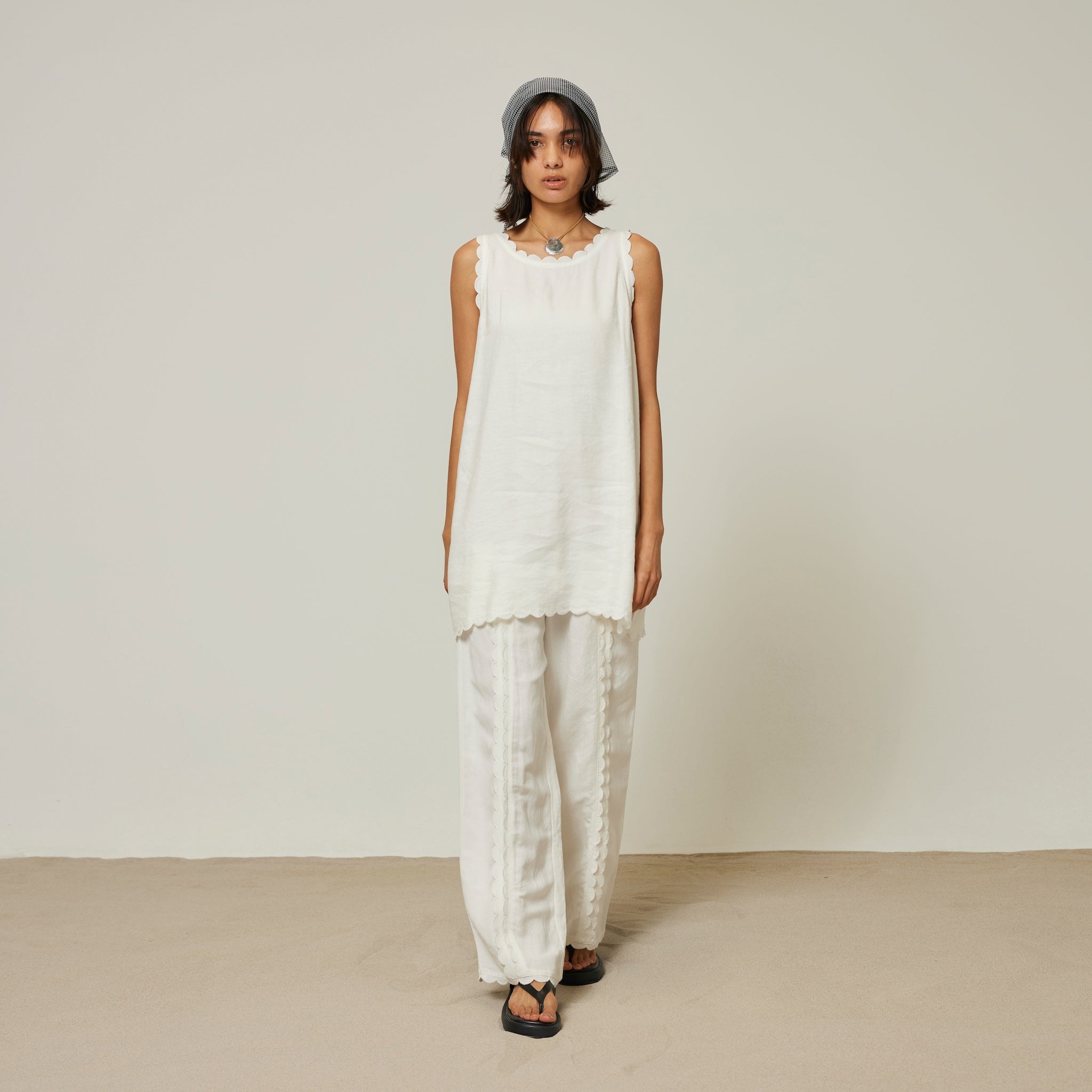 LINEN scallop pants