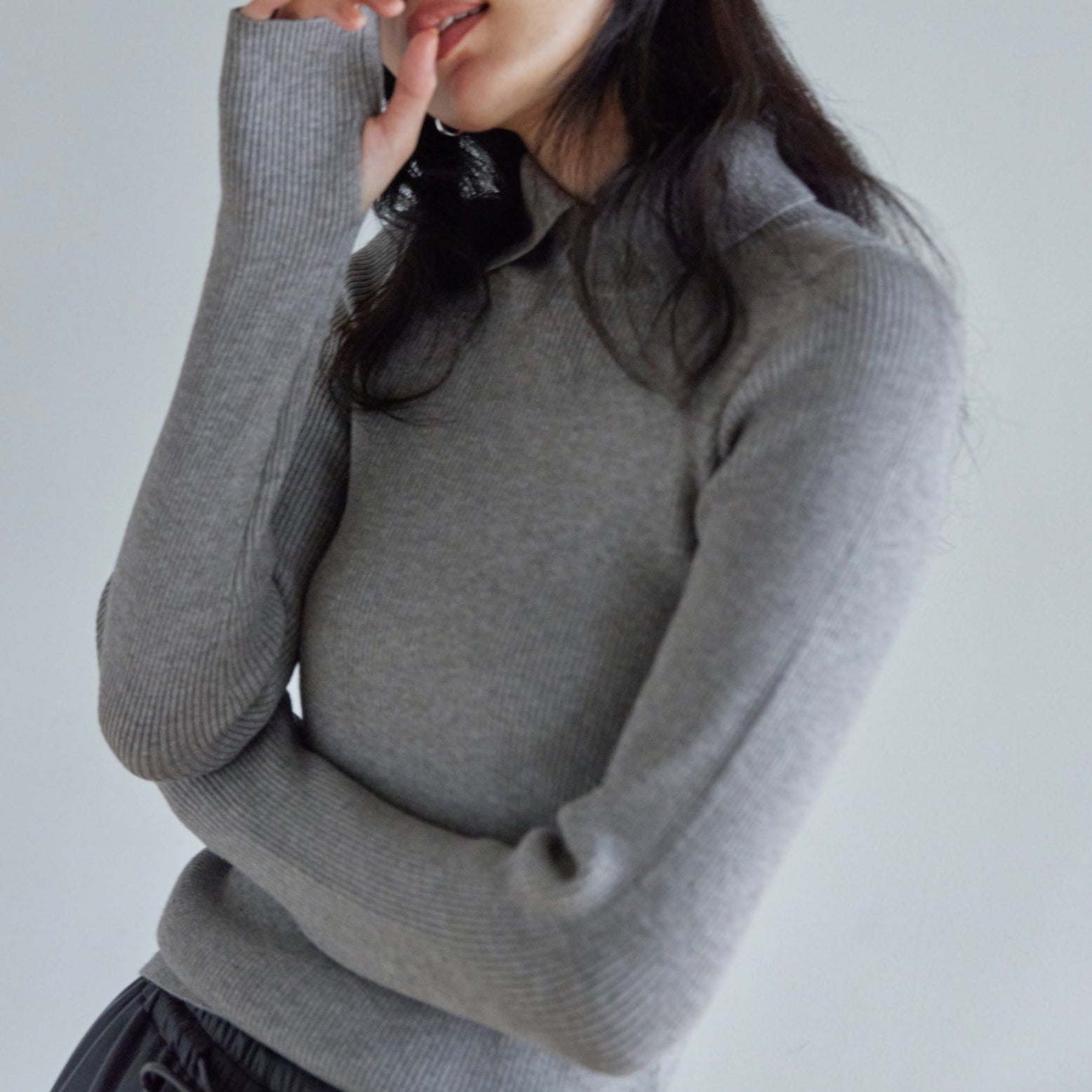 MultiネックRIBニットトップス