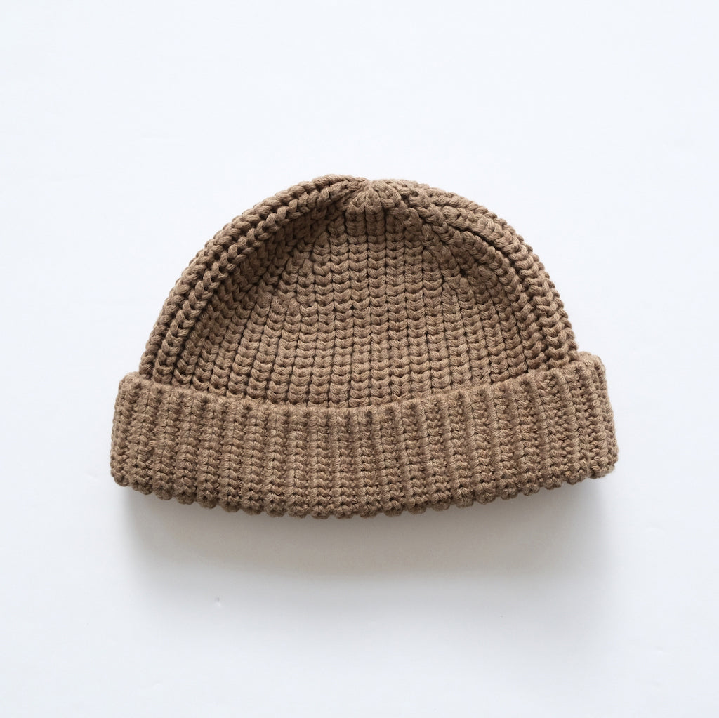 Low gauge knit cap