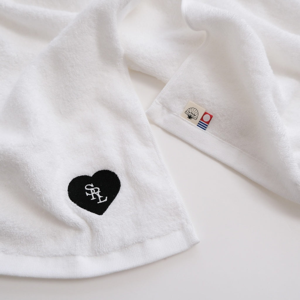 HEART EMBROIDERY Bath towel