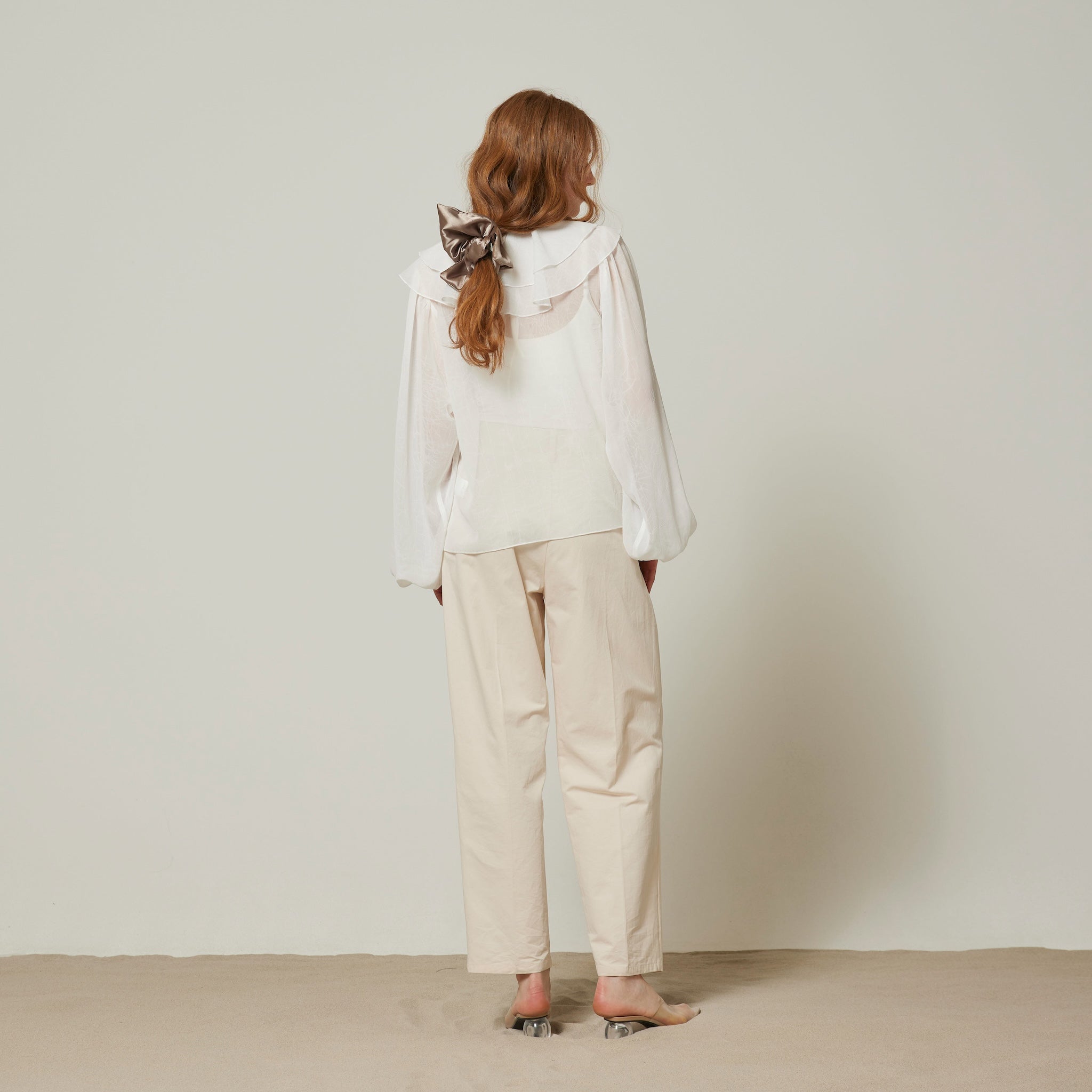 2tuck 2loop tapered cotton pants
