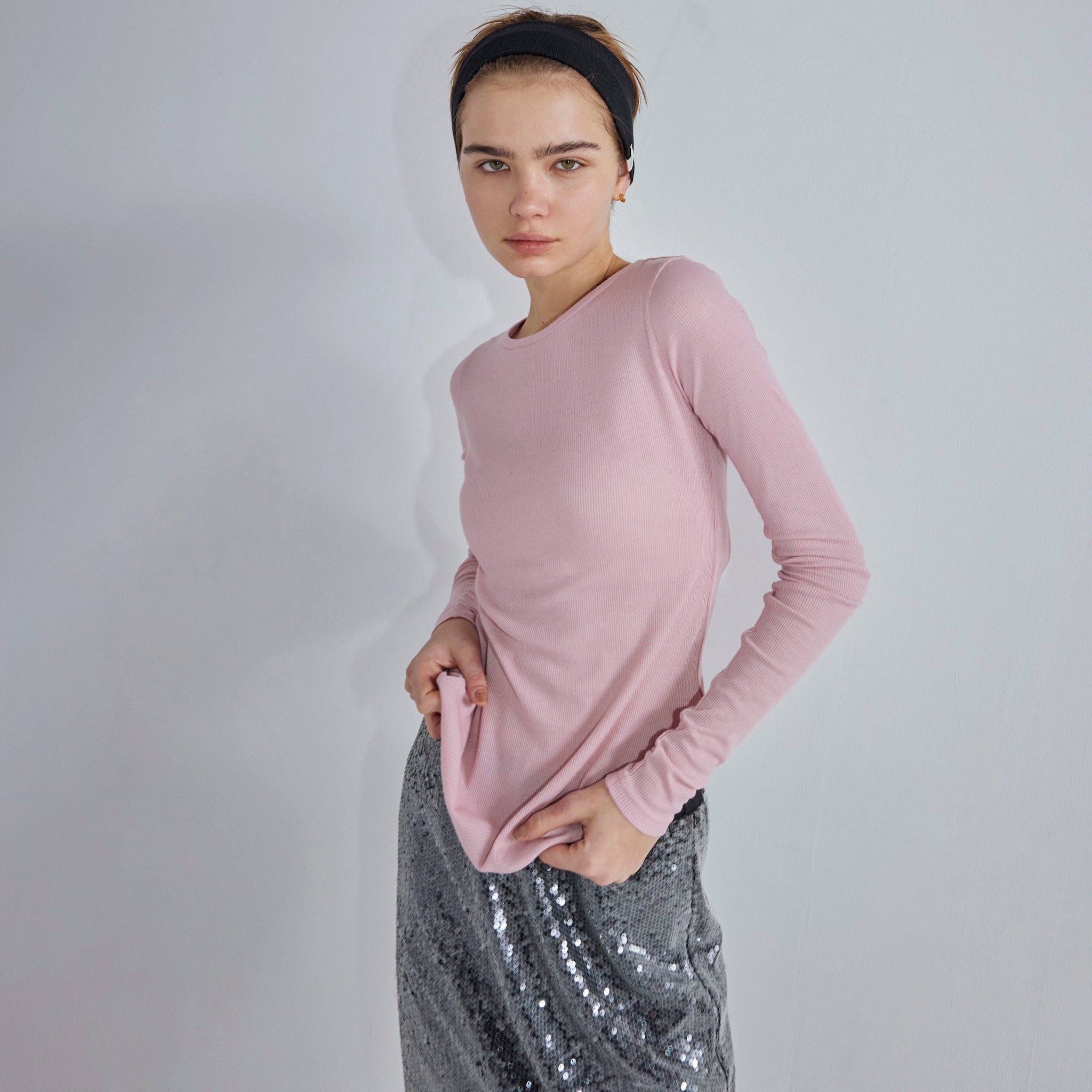 Light sheer rib fit top