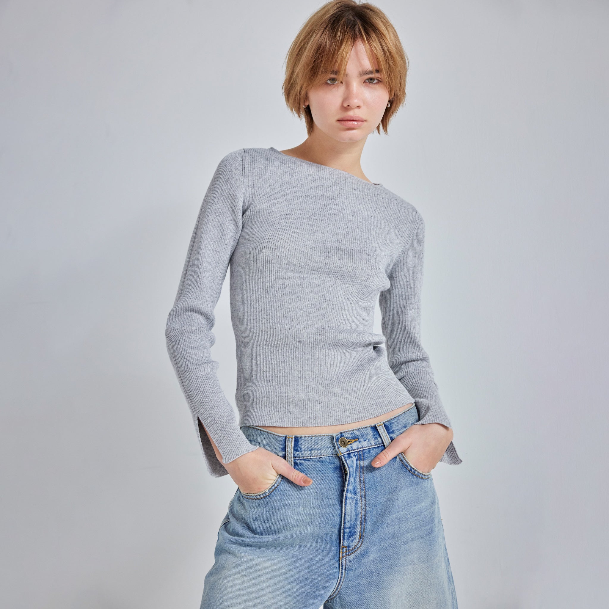 リネンコンビスリットsleeveニット