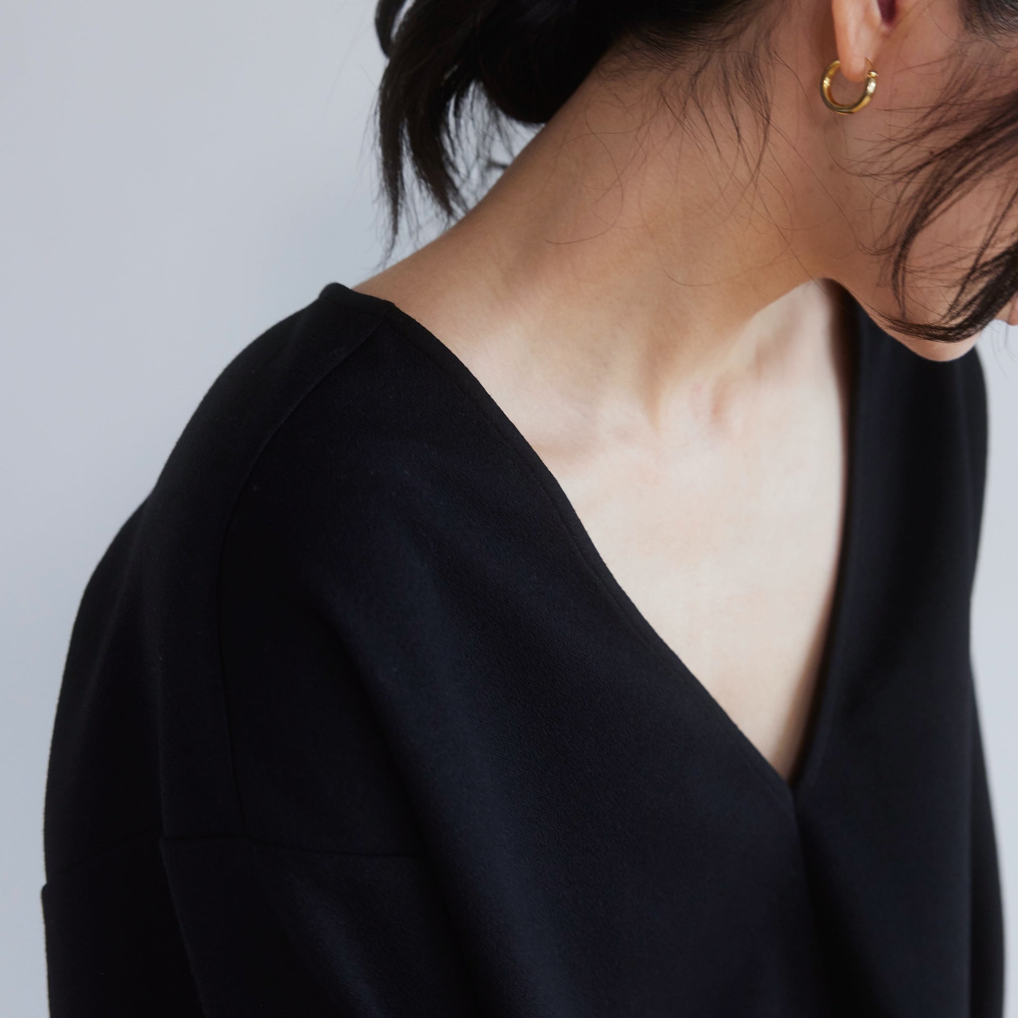 アムンゼン2way Vネックトップス