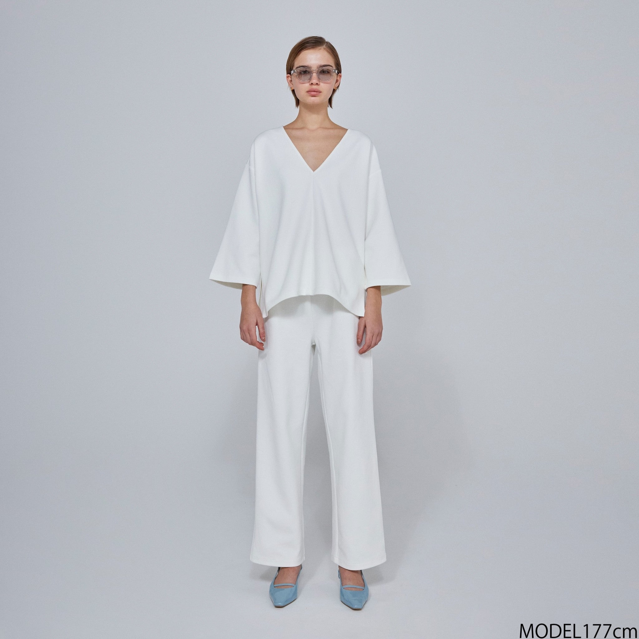 アムンゼン2way Vネックトップス