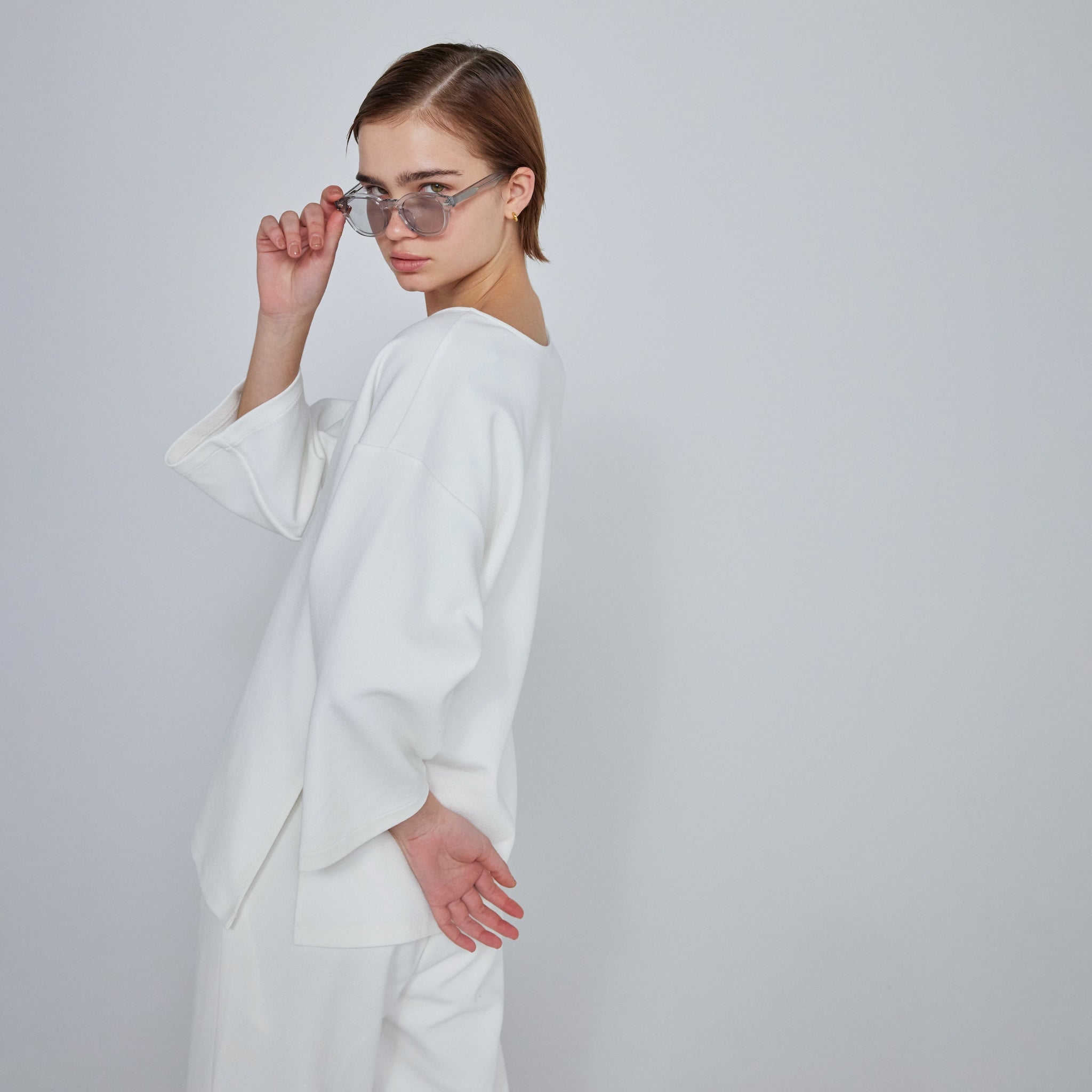 アムンゼン2way Vネックトップス