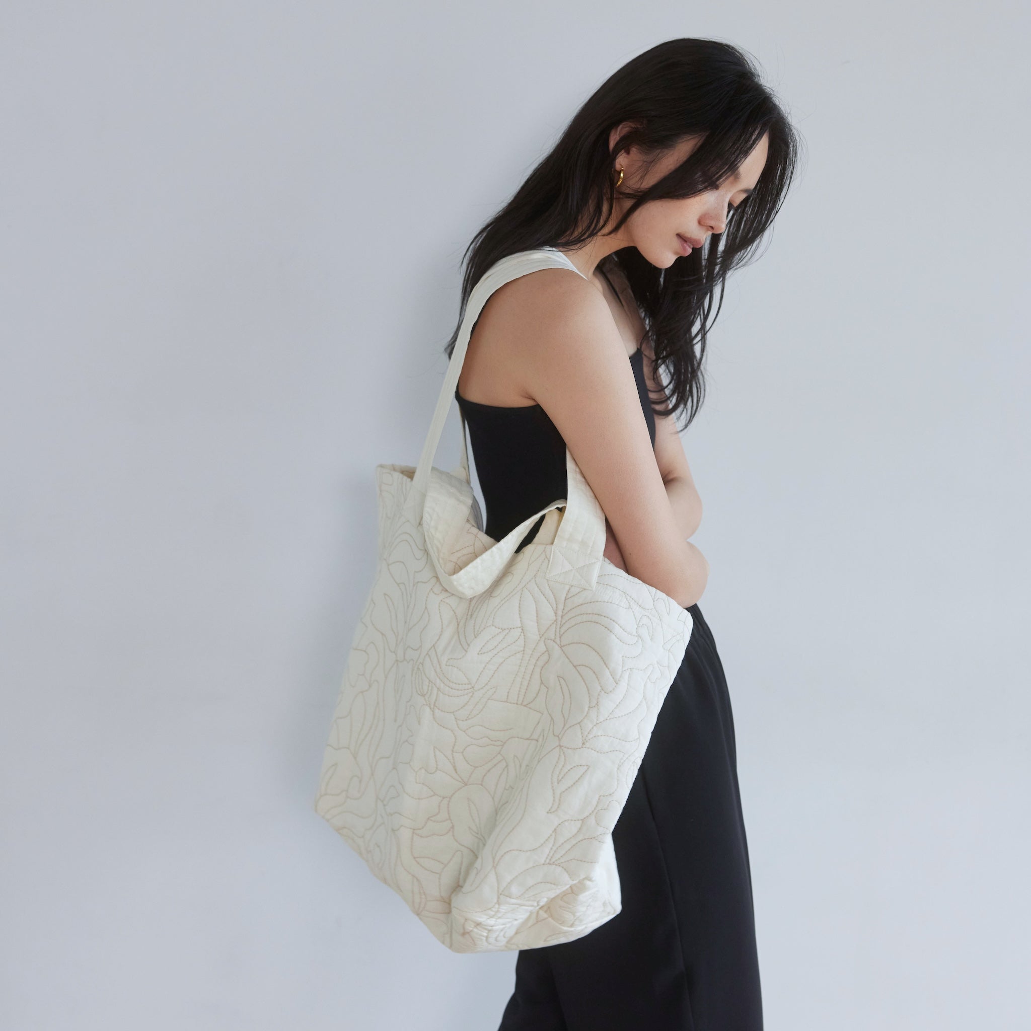 Flower wave embroidery big tote bag