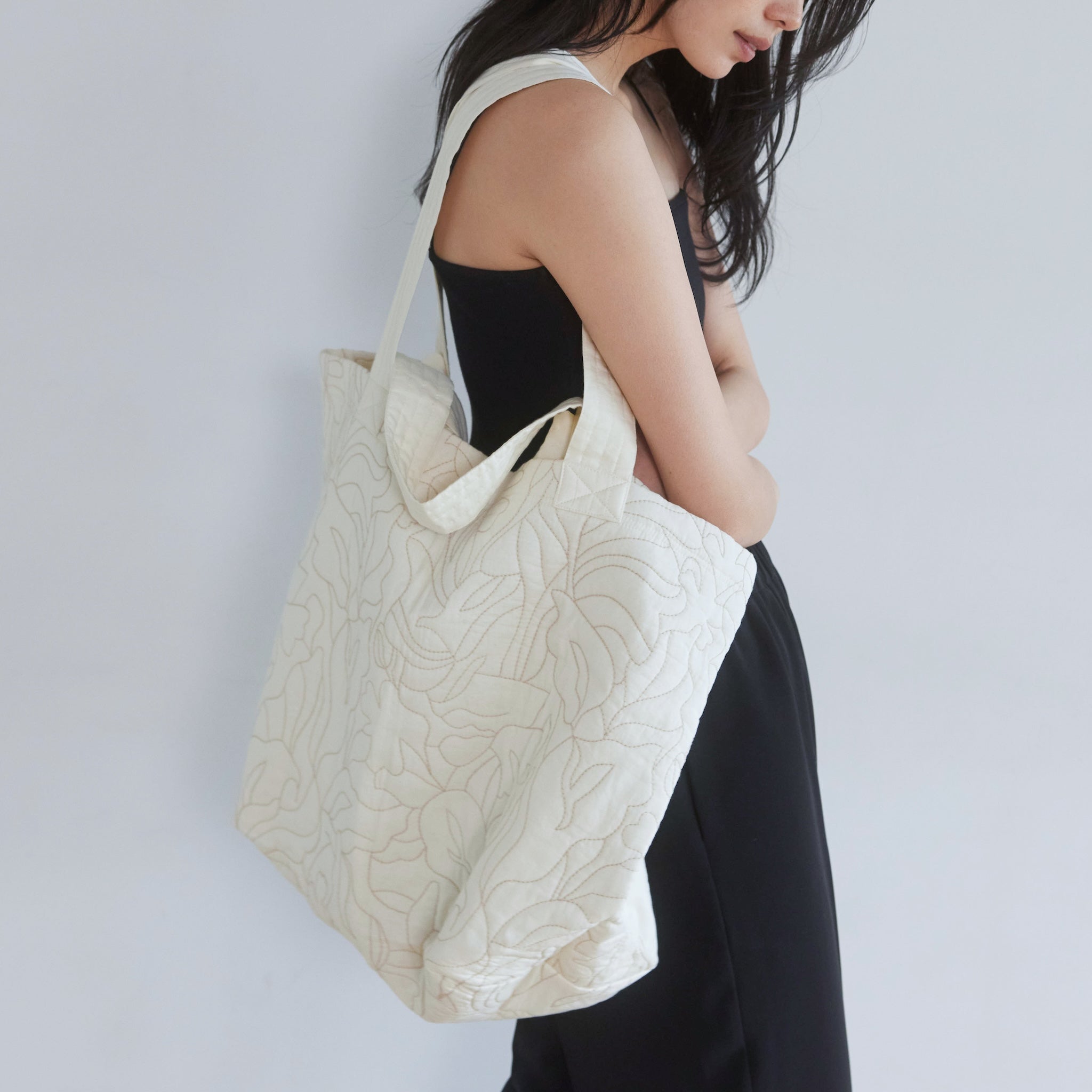 Flower wave embroidery big tote bag