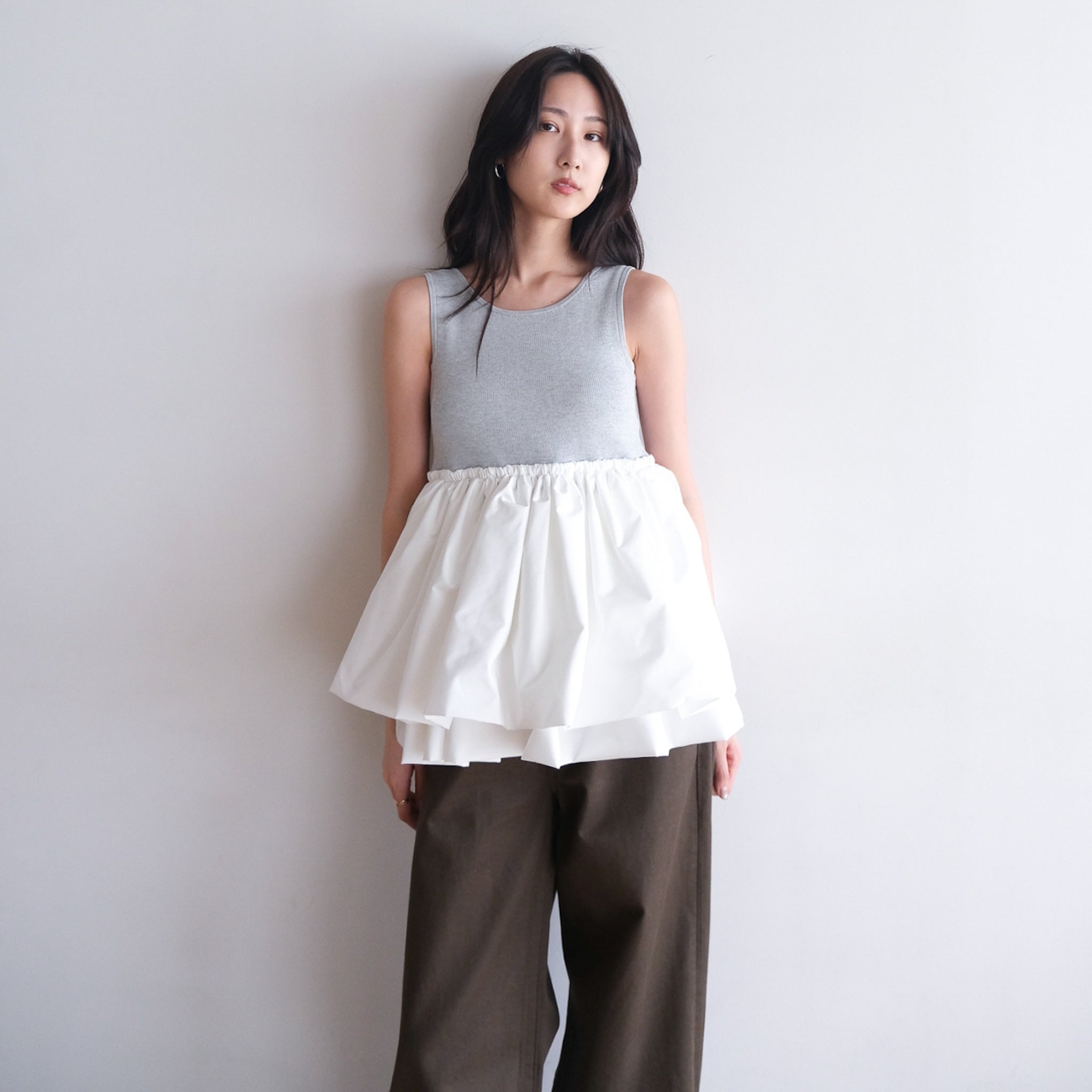 Knit Docking Balloon Sleeveless Top