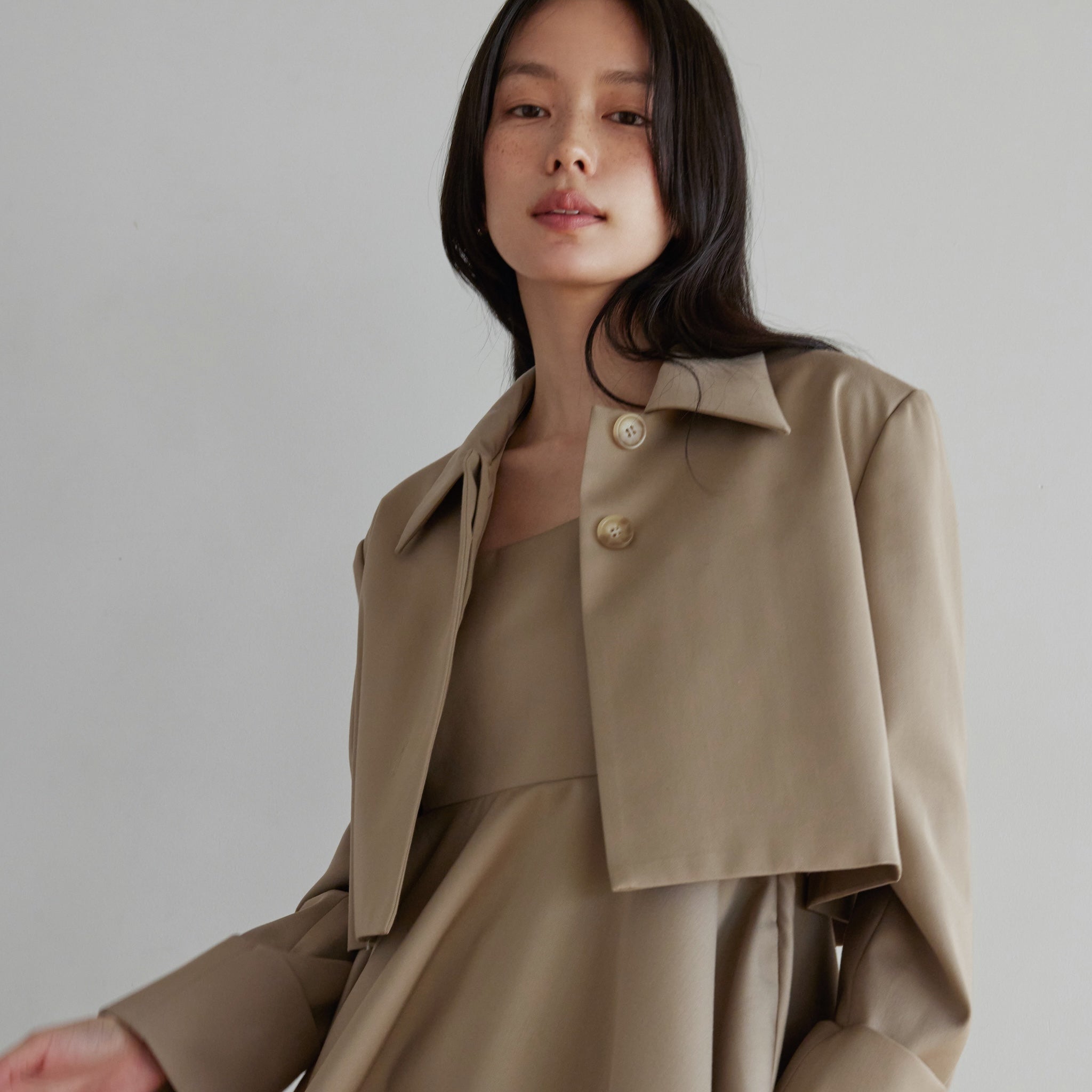 Wide Cuffs Short Jacket