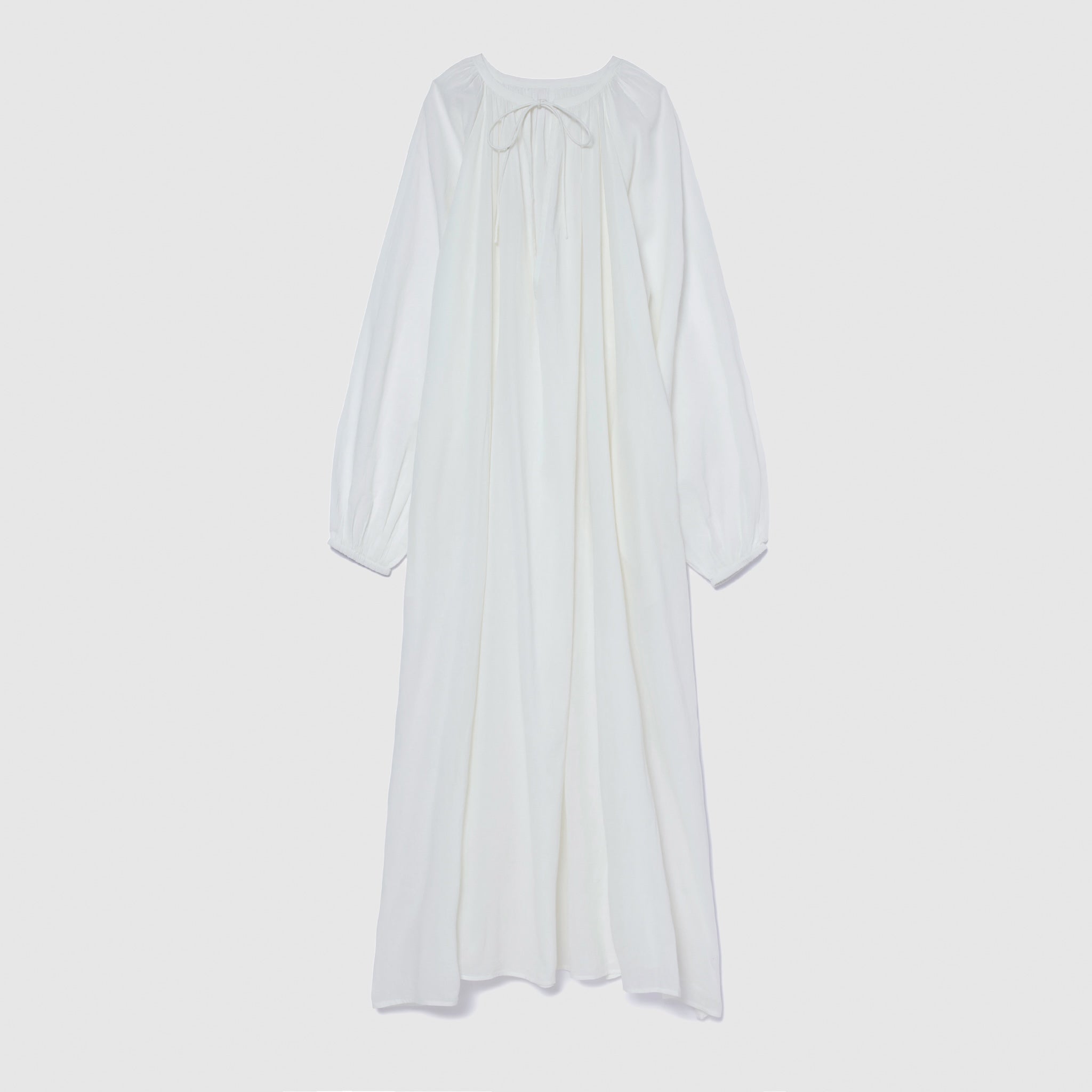 C/voileエアリーボリュームVカットドレス