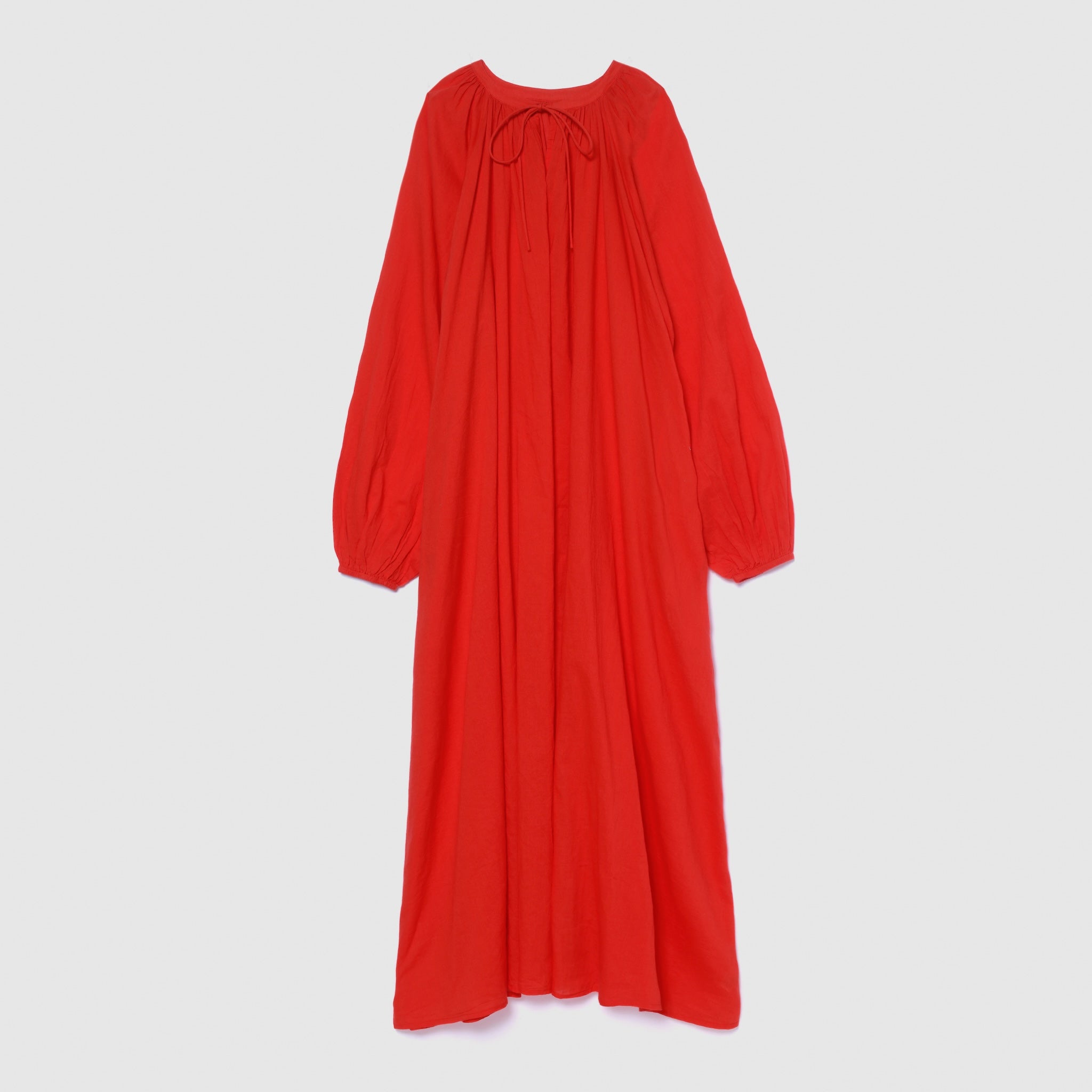 C/voileエアリーボリュームVカットドレス