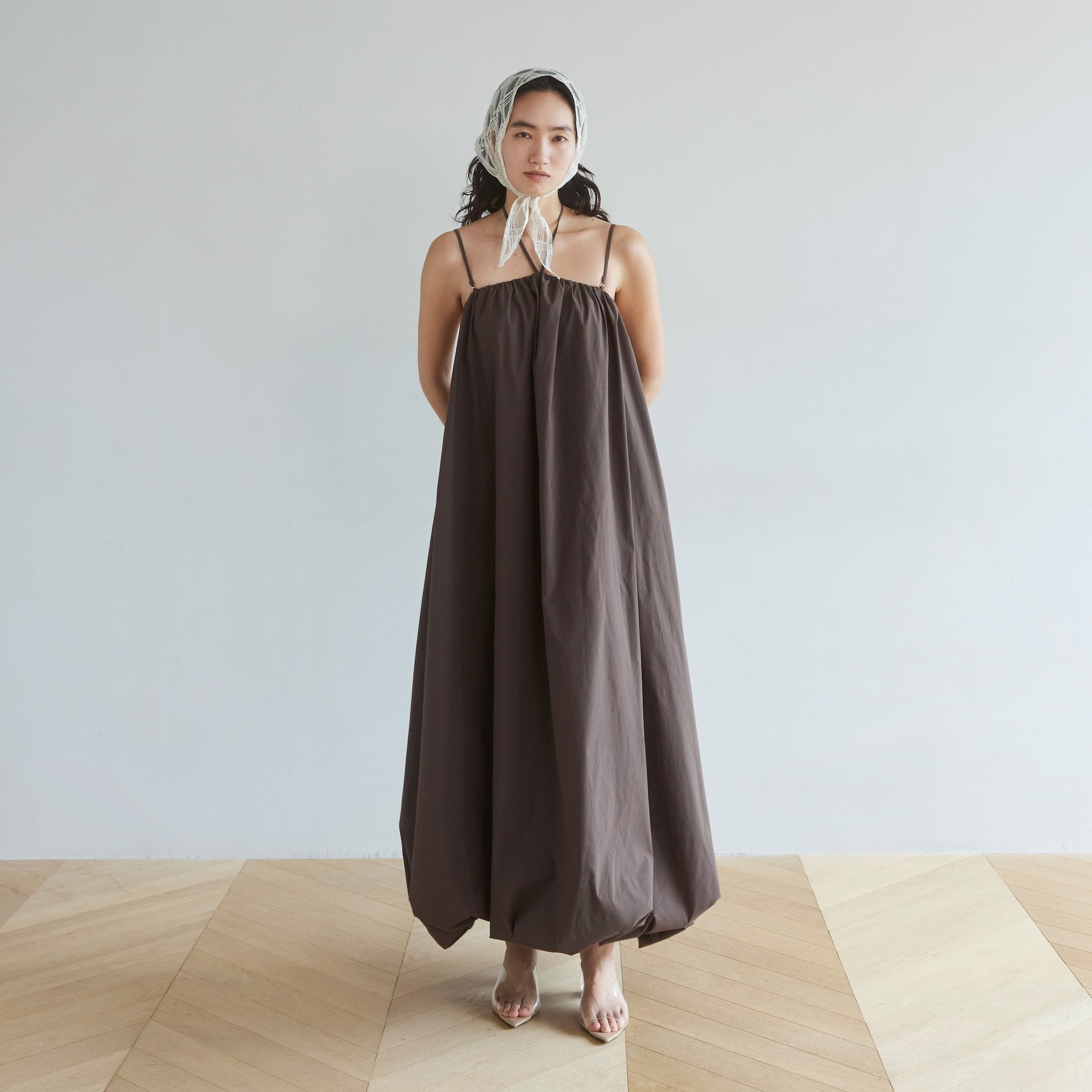 Double Strap Balloon Volume Dress