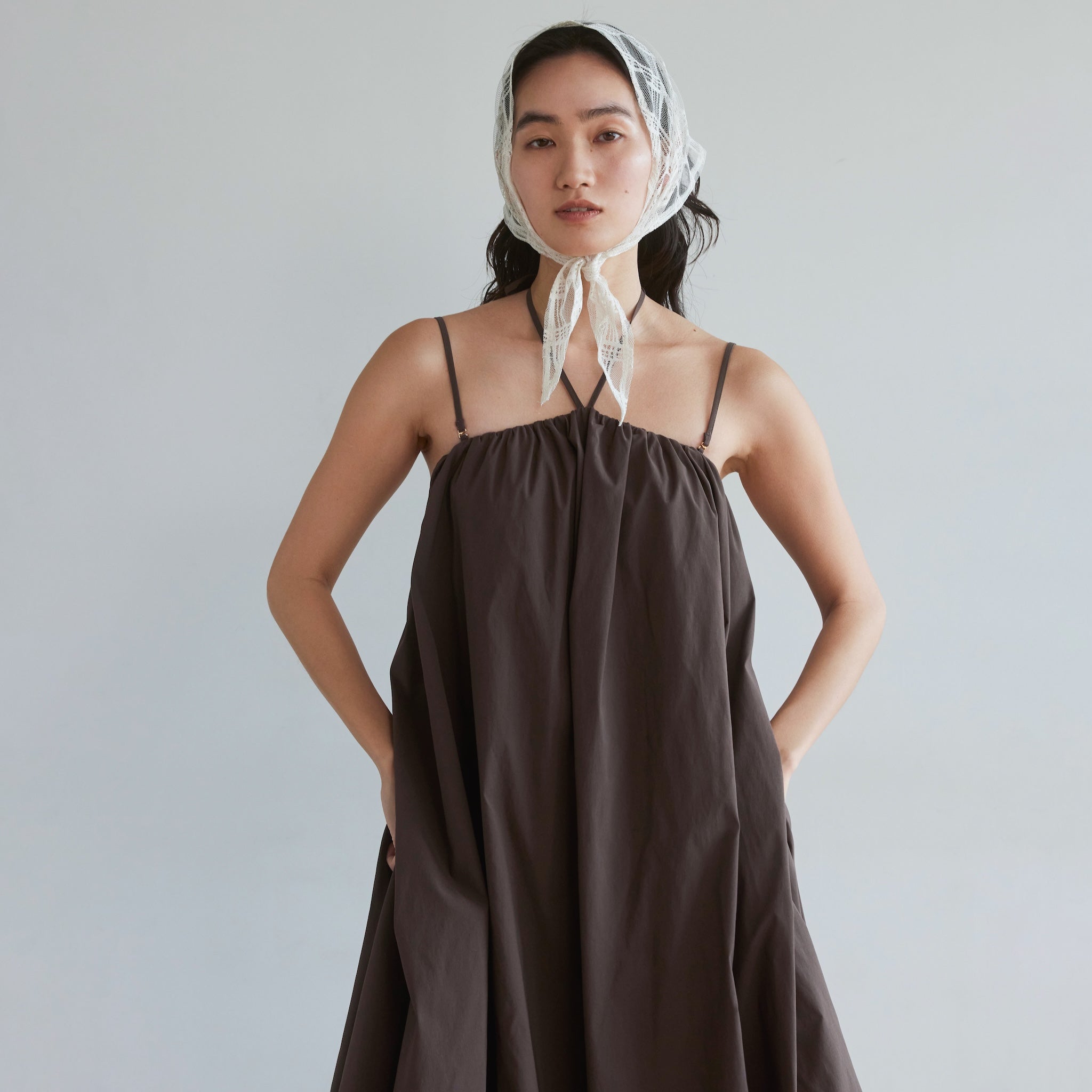 Double Strap Balloon Volume Dress