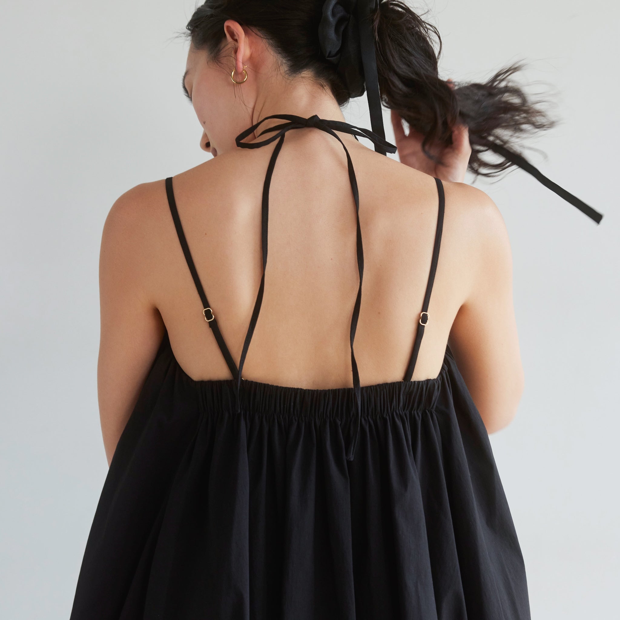Double Strap Balloon Volume Dress