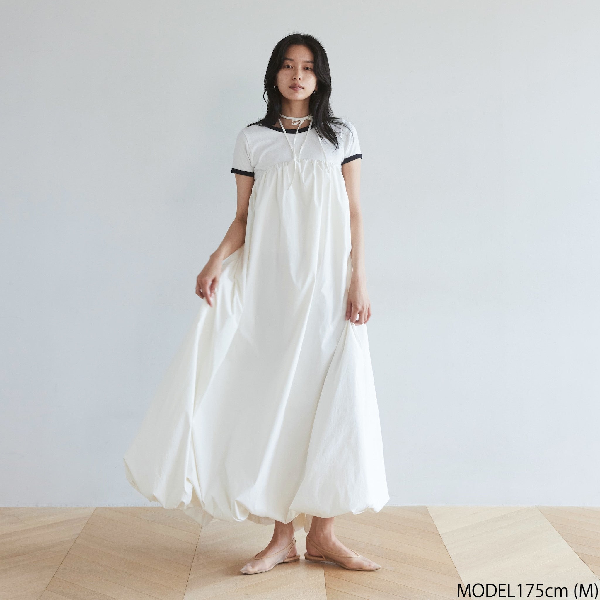 Double Strap Balloon Volume Dress