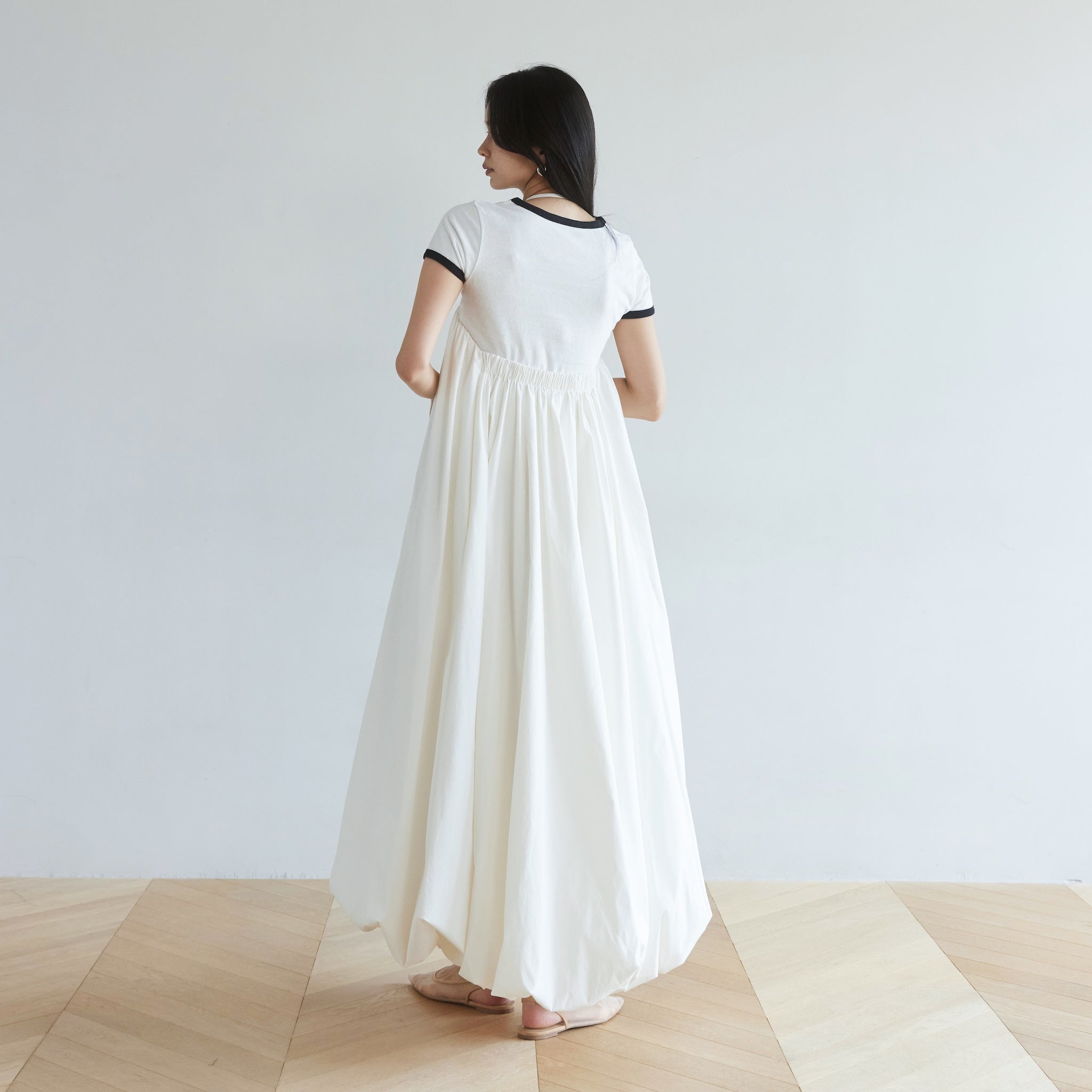 Double Strap Balloon Volume Dress