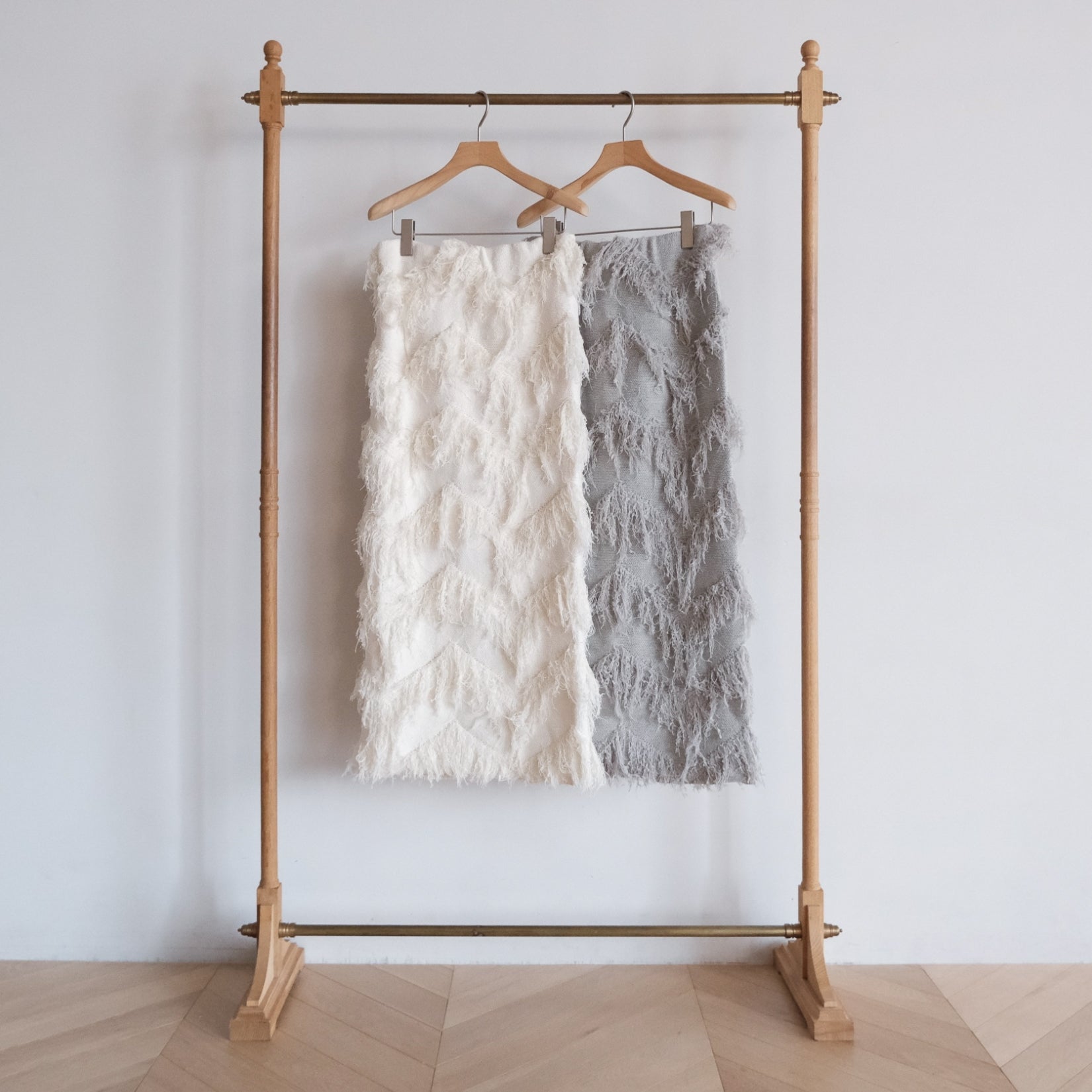 ランダムカットFringeアイラインスカート