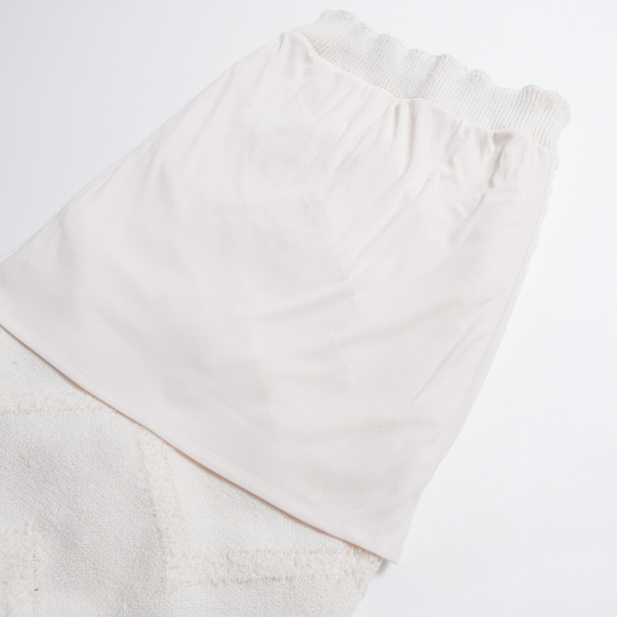 ランダムカットFringeアイラインスカート