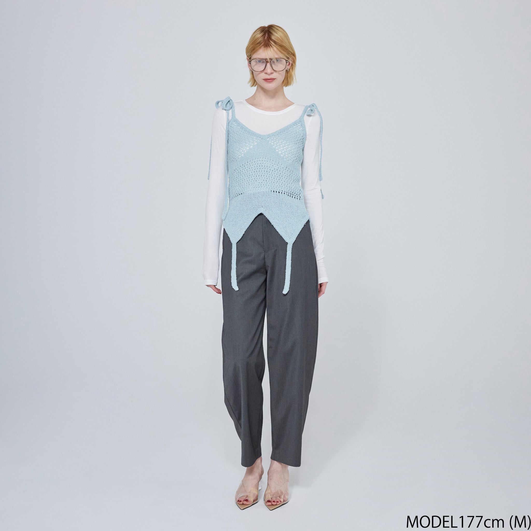 Flowy Fabric Curve Slacksパンツ