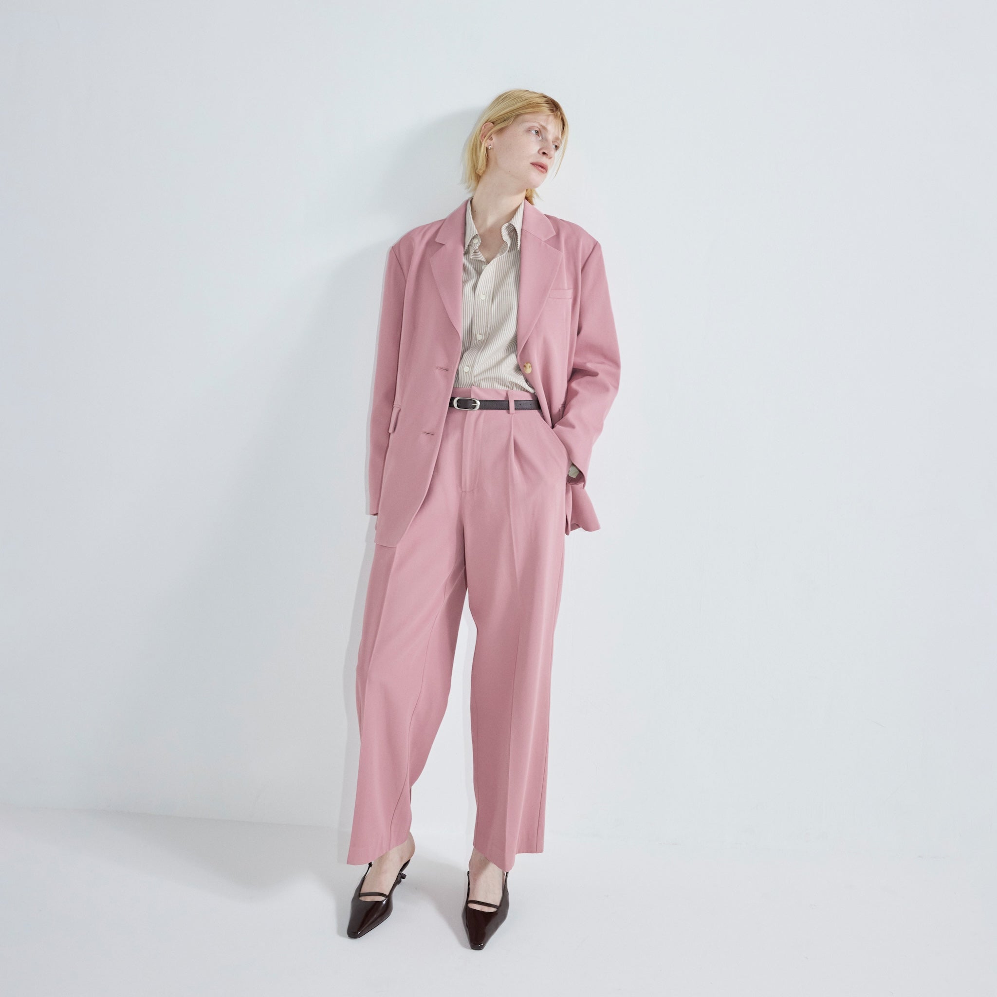 ツイルセンタープレスSlacksパンツ