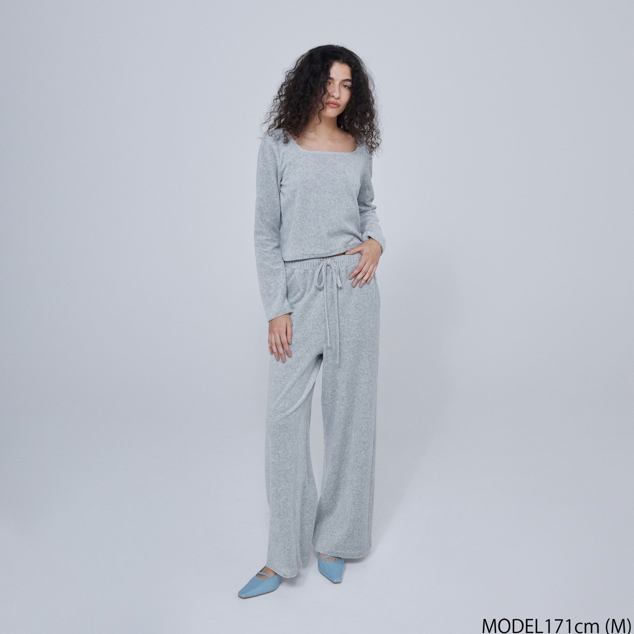 ベロアパイルイージーパンツ