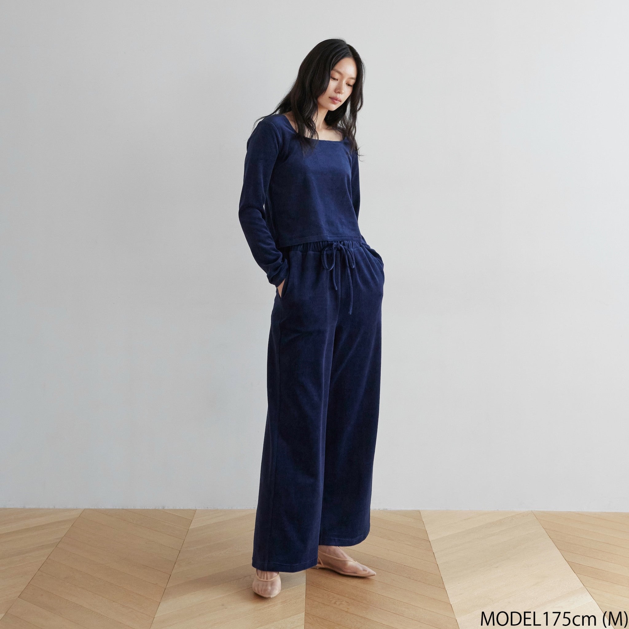 ベロアパイルイージーパンツ