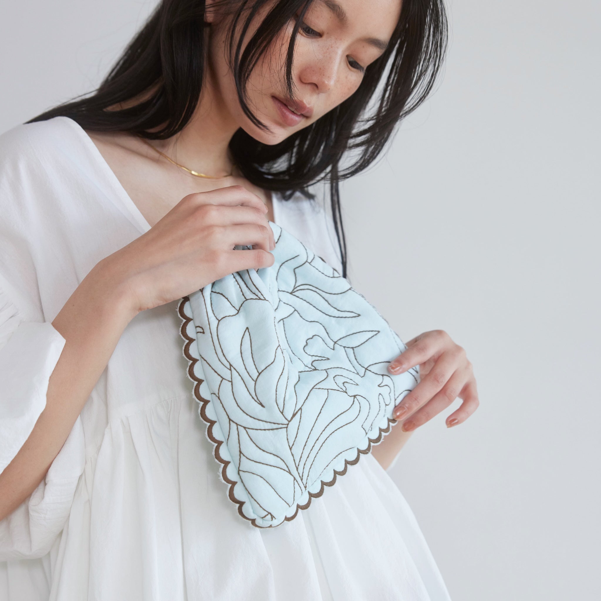 Flower wave embroidery mini bag