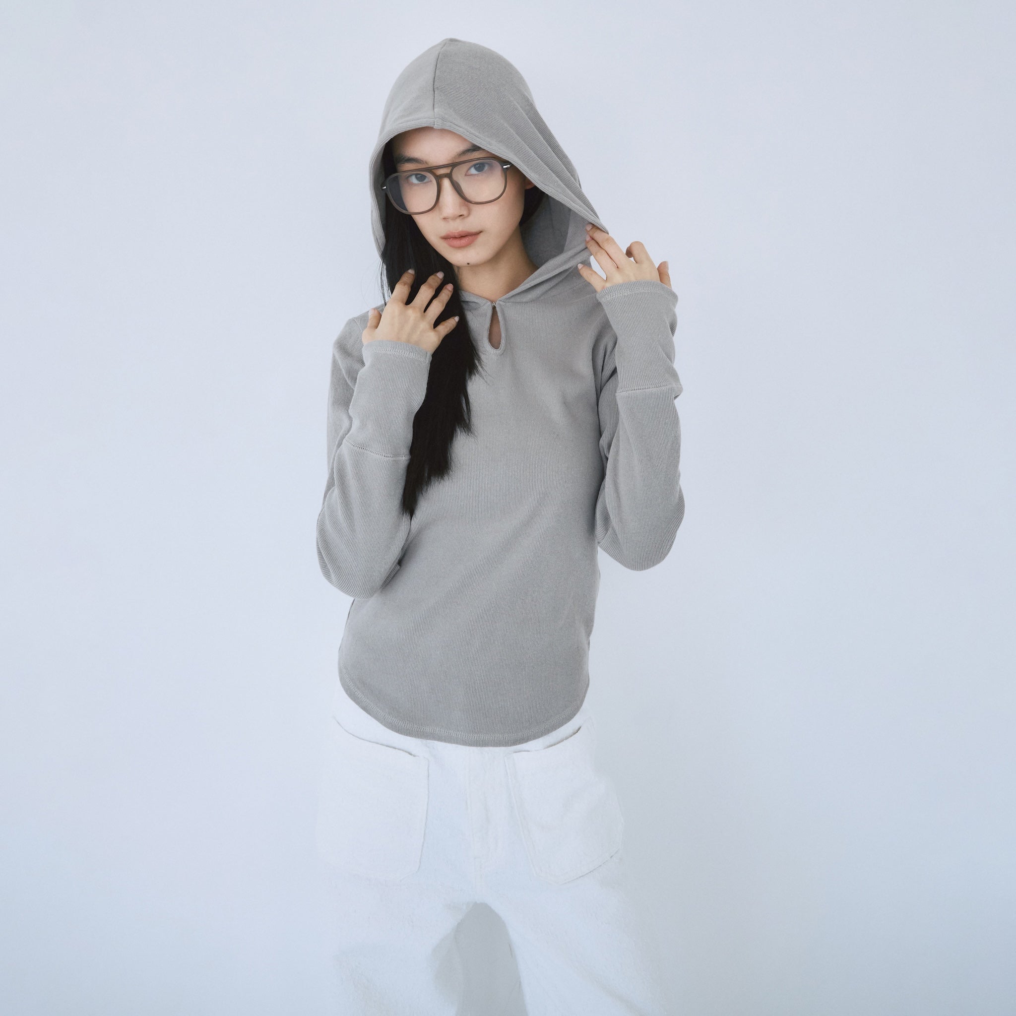 C/L Fluffy Teardropフーディー