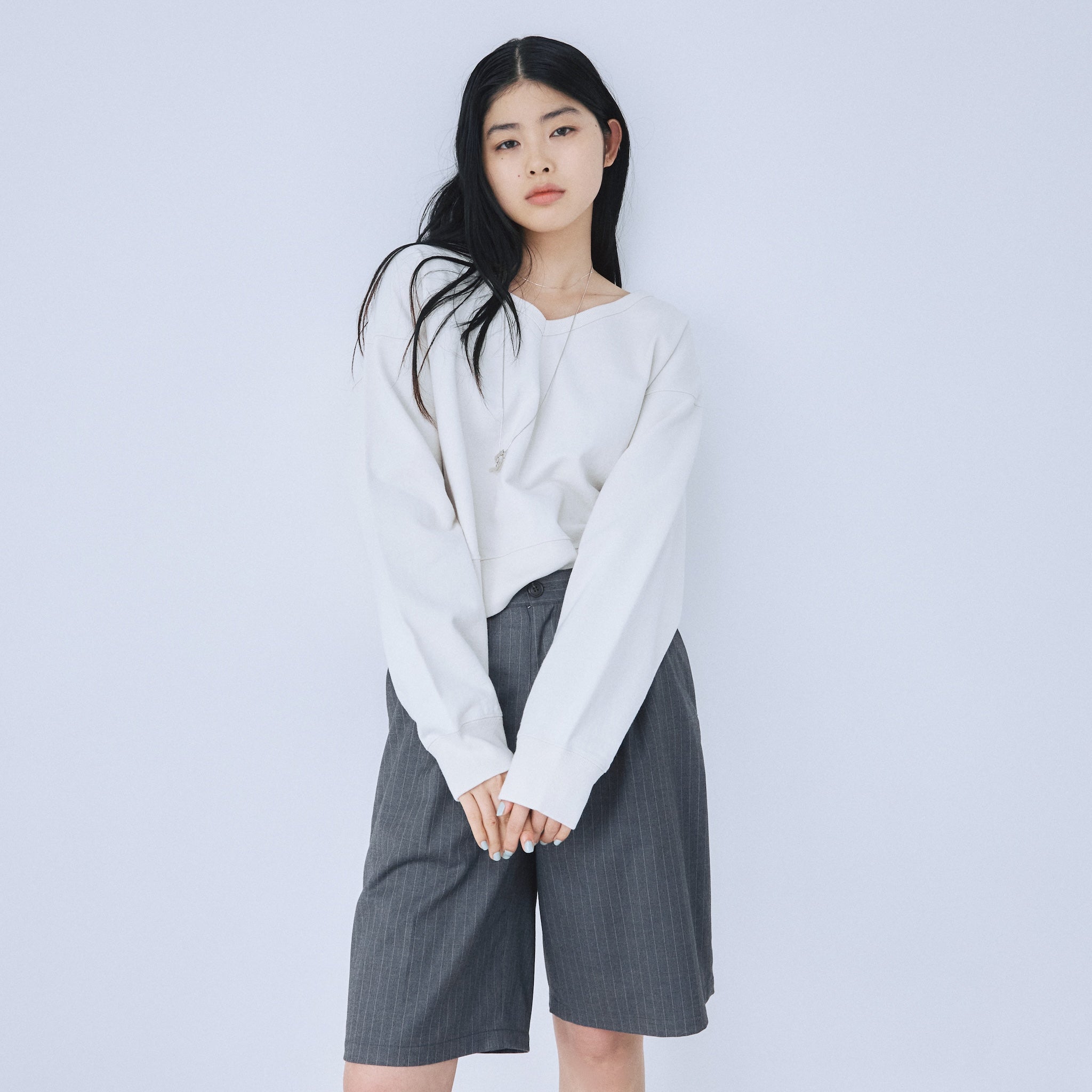 Heavy OZ Sweat wide V-neck pullover