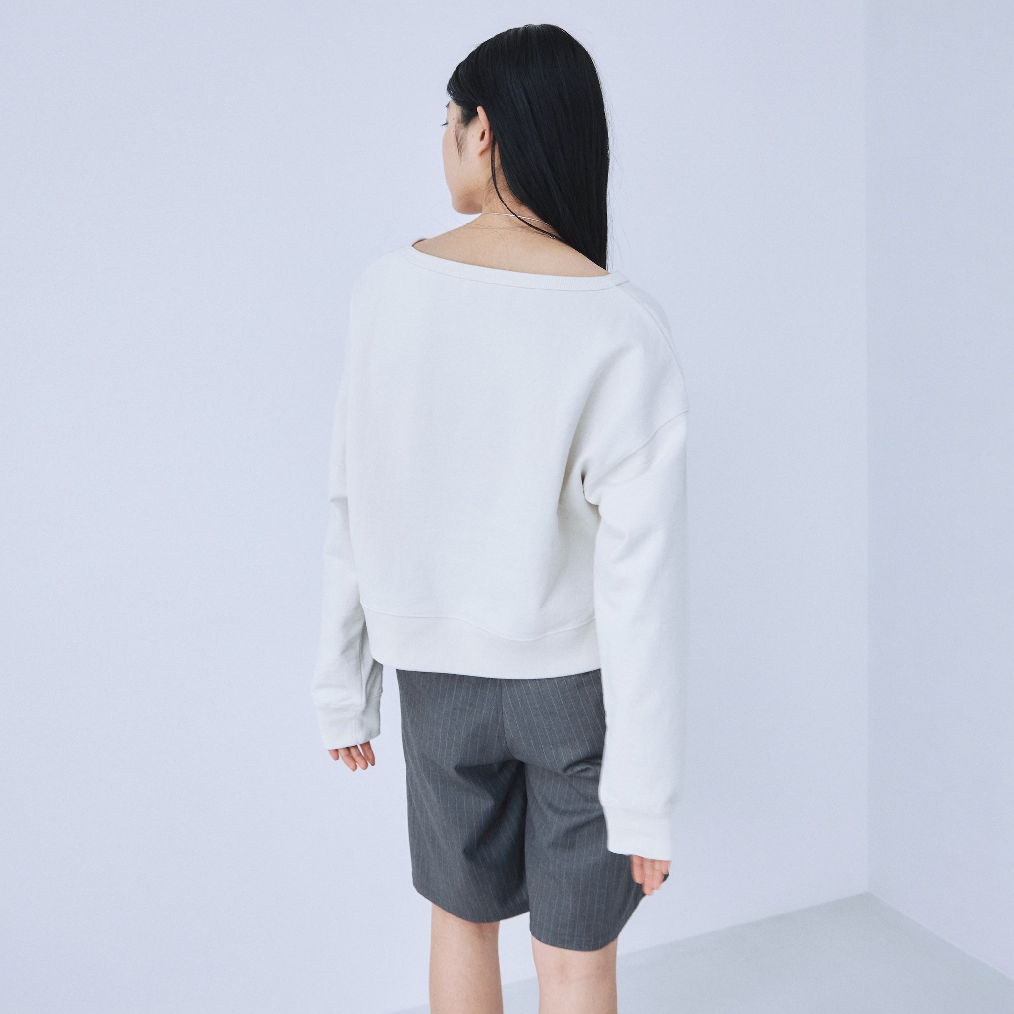 Heavy OZ Sweat wide V-neck pullover