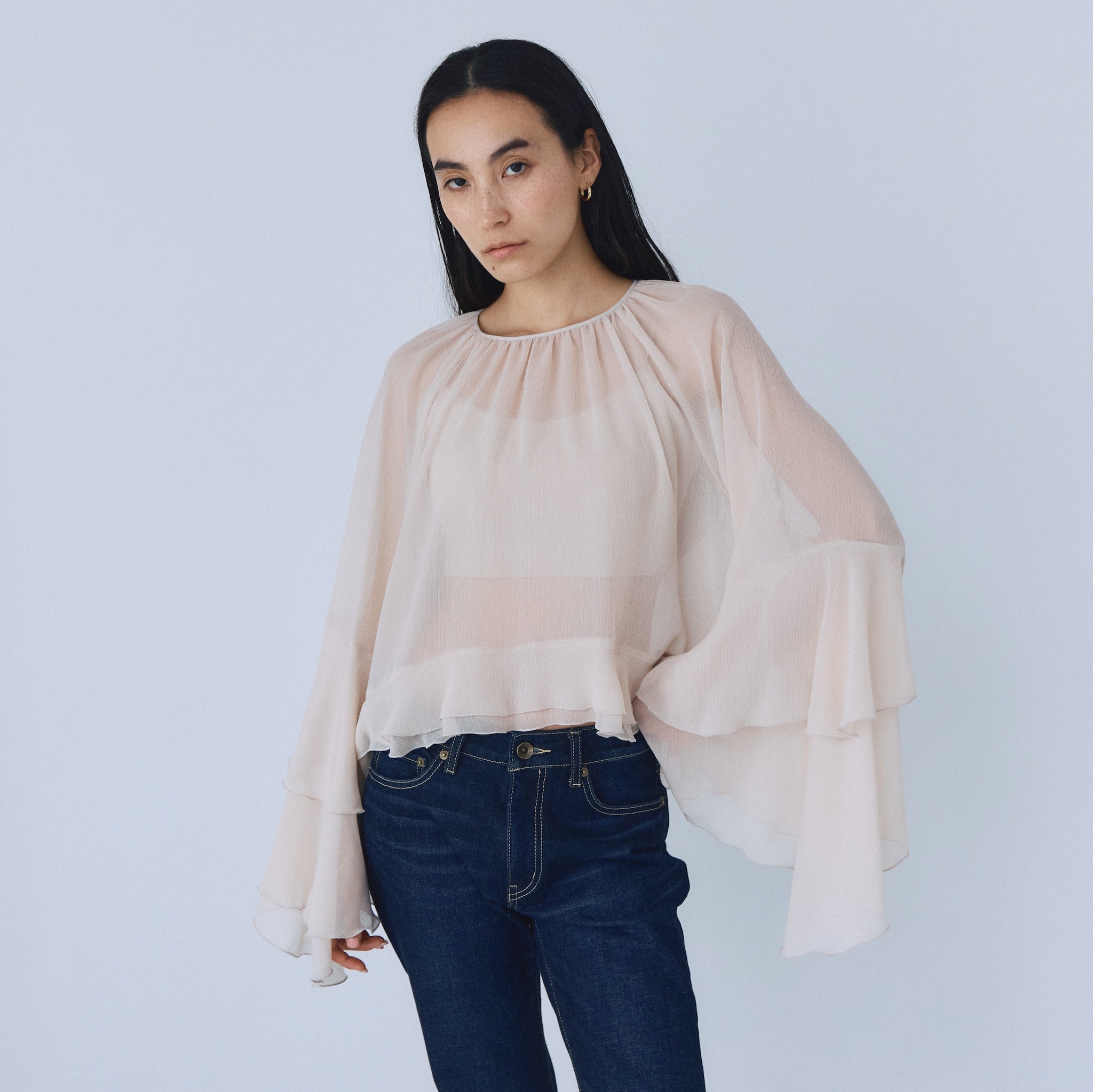 フレアデザインSheerブラウス