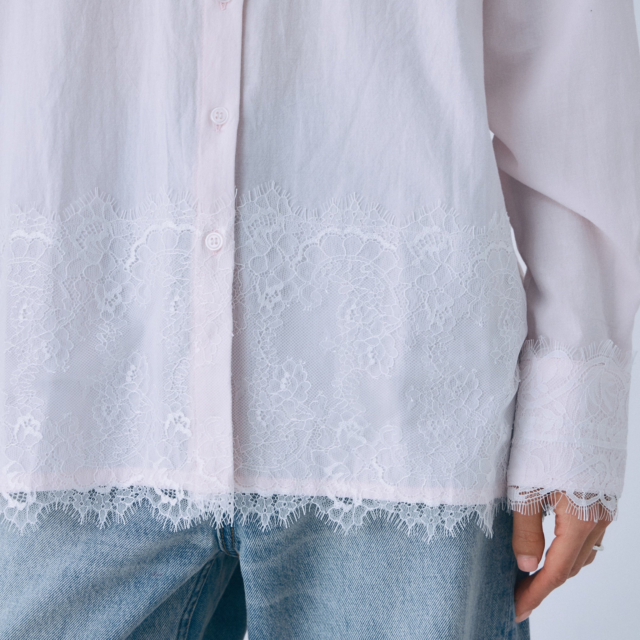 Cotton Washヘムレースシャツ