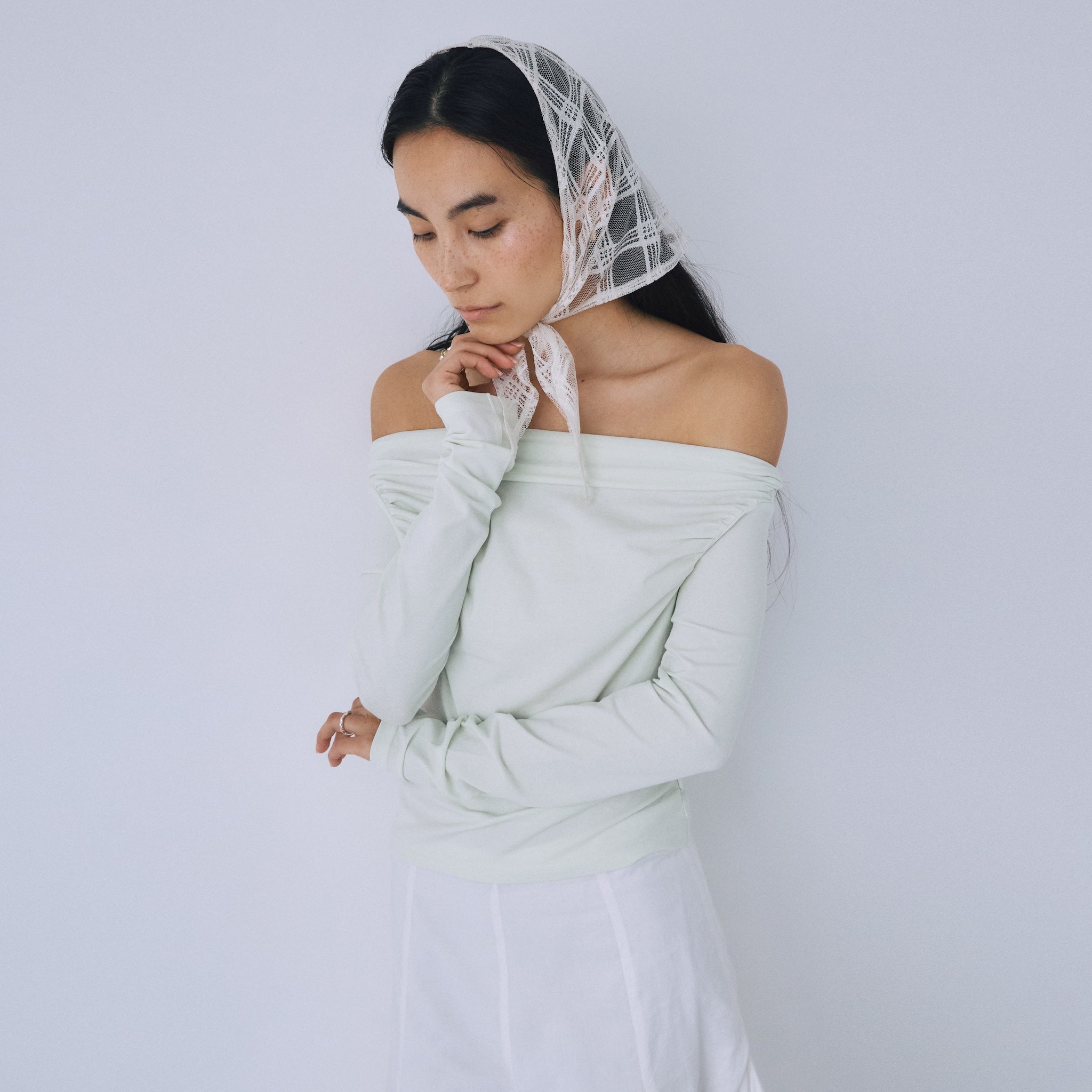 2-way neckline, decollete, long sleeves