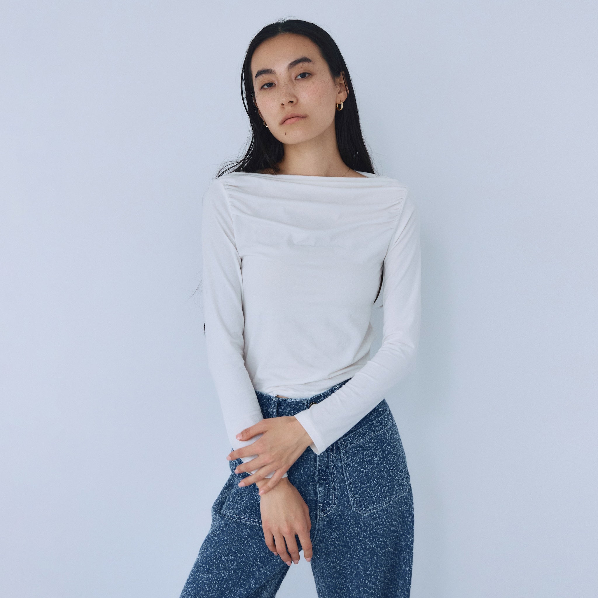 2-way neckline, decollete, long sleeves