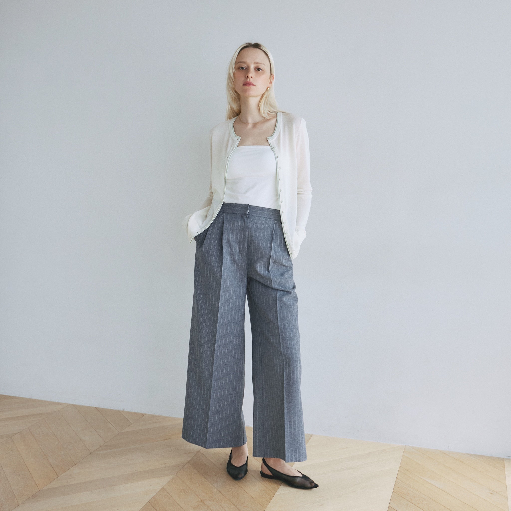 Airy Touch Knit Cardigan