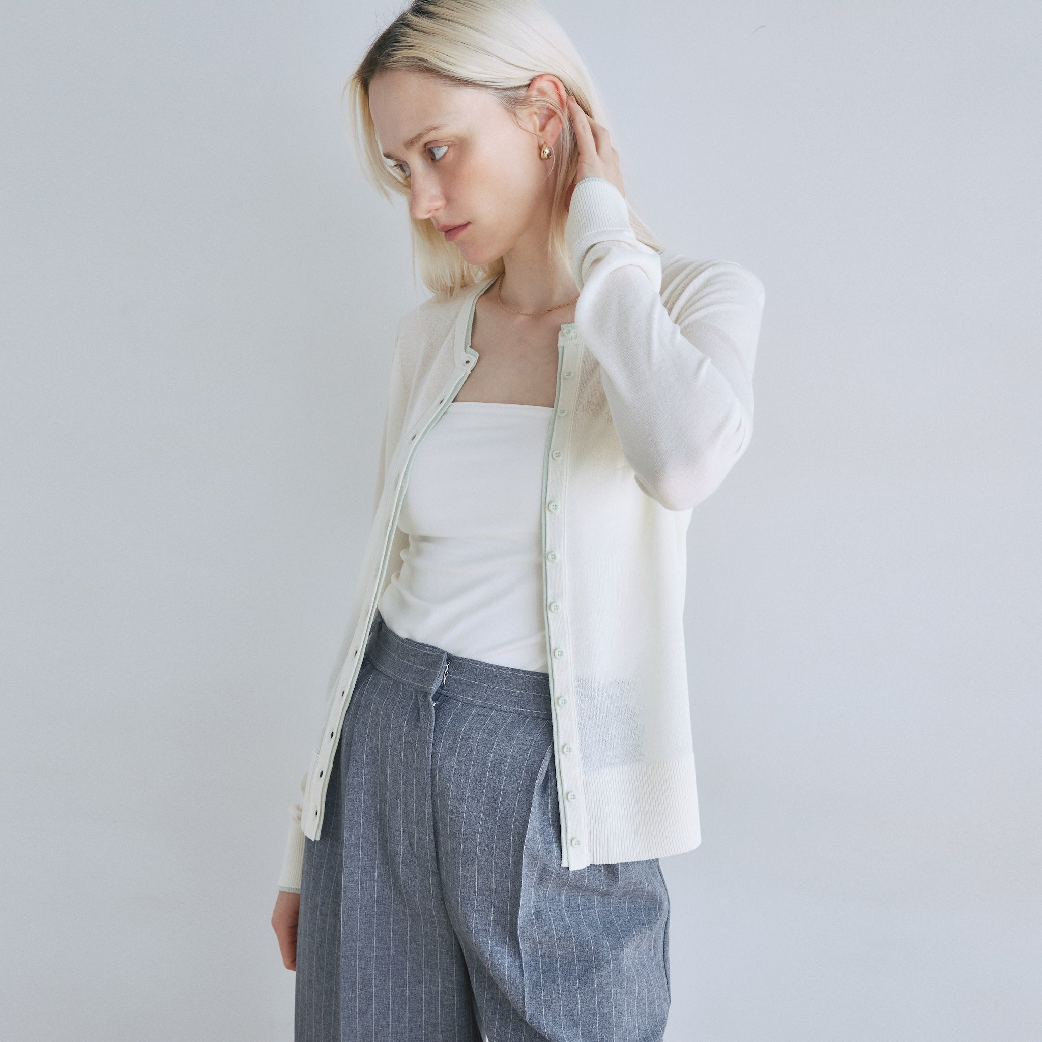 Airy Touch Knit Cardigan