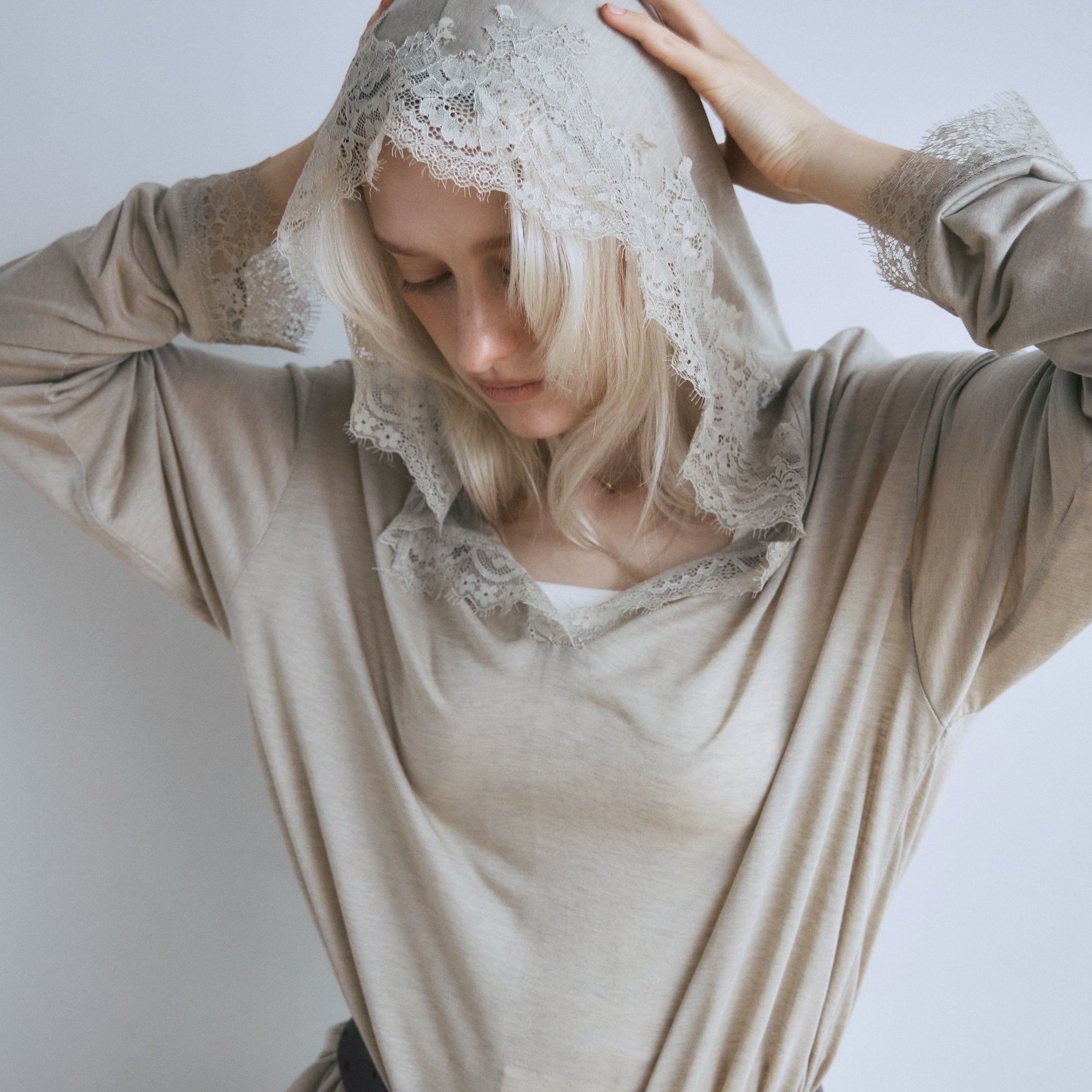 Airy Lacy Relax Hoodie Top
