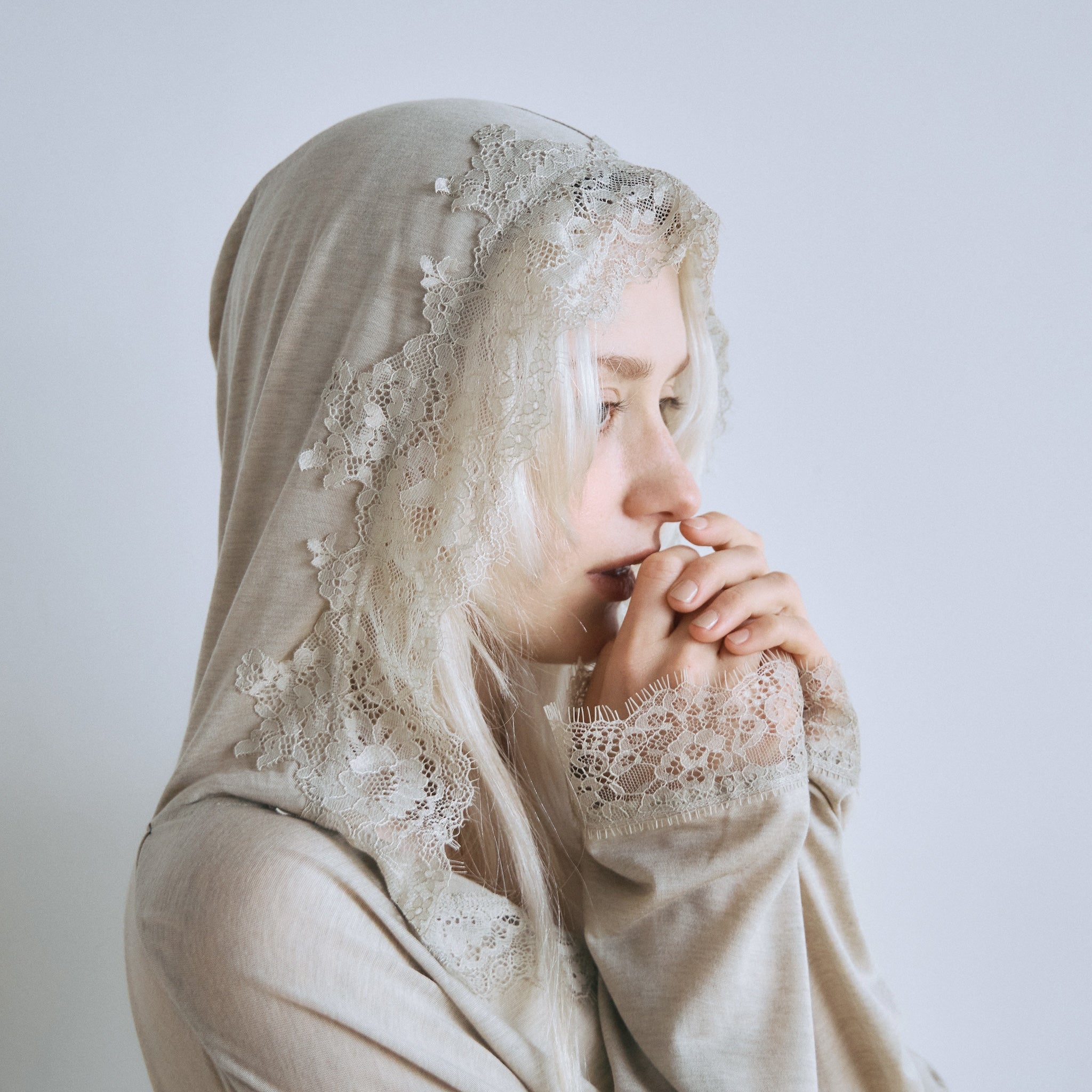 Airy Lacy Relax Hoodie Top